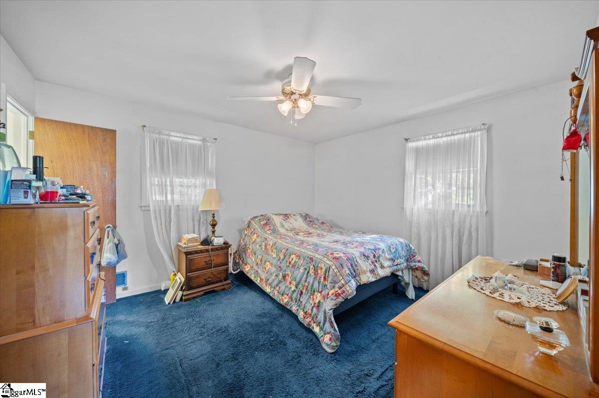 16 Wardview Avenue Greenville, SC 29617