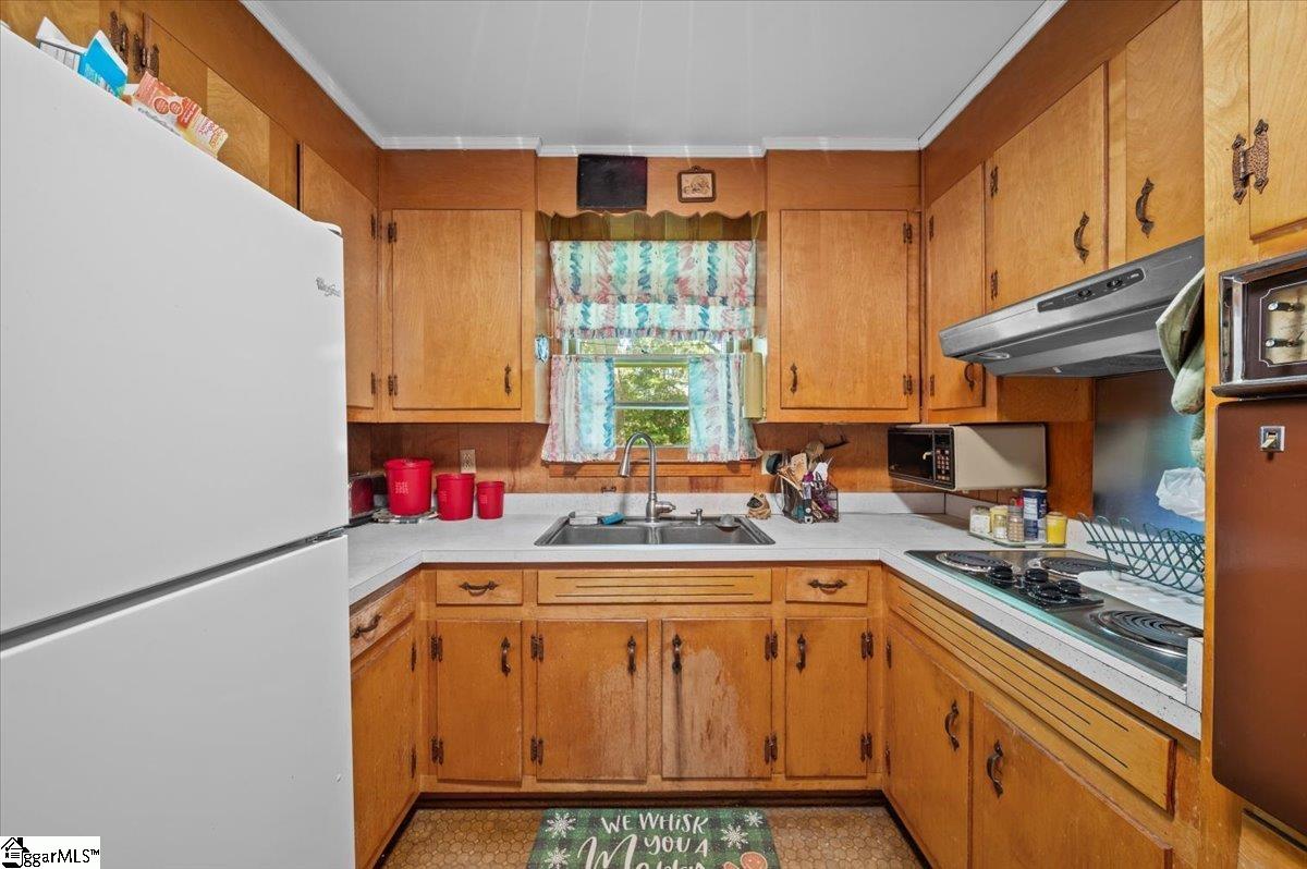 16 Wardview Avenue Greenville, SC 29617