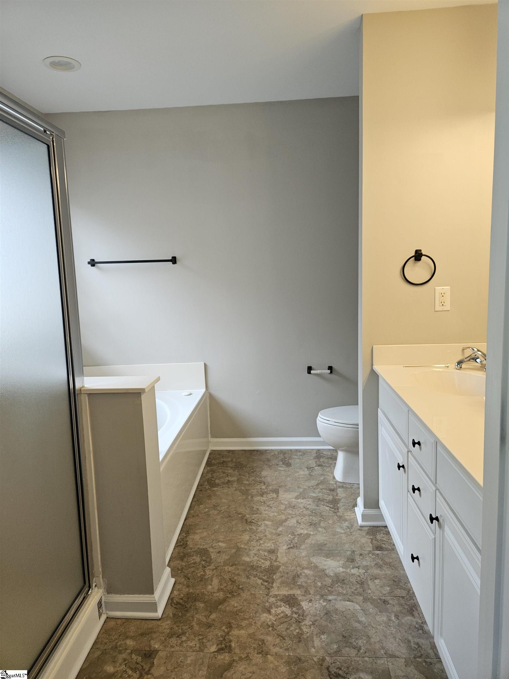 100 Wyndham Court Greenville, SC 29615