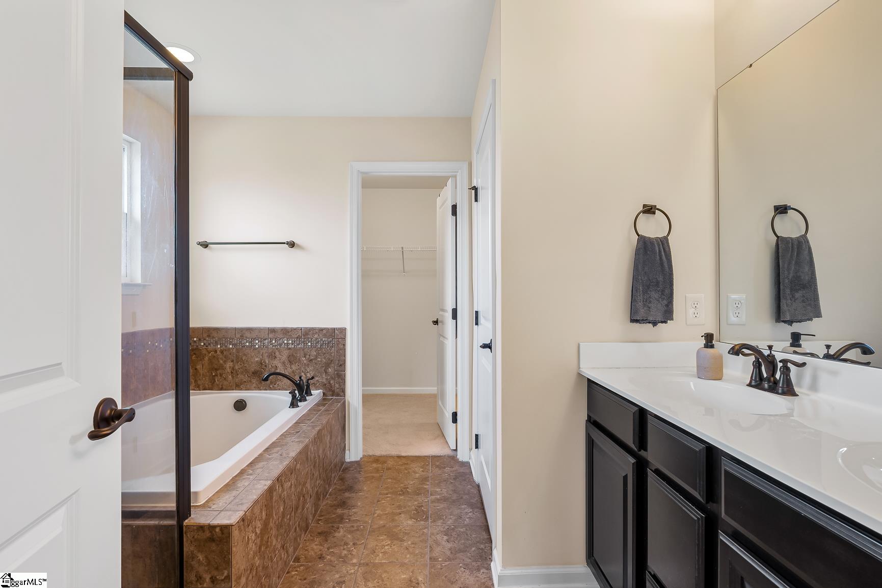 347 Kelsey Glen Lane Simpsonville, SC 29681