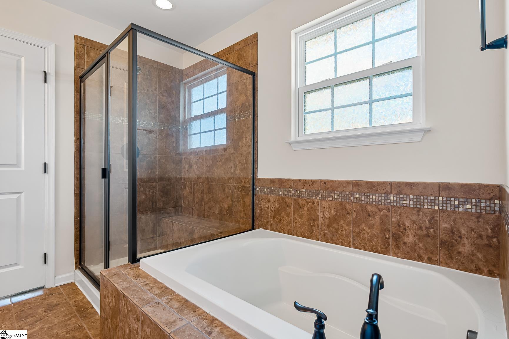 347 Kelsey Glen Lane Simpsonville, SC 29681