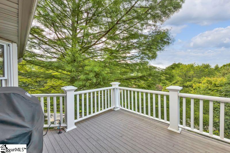 156 Circle Top Drive Hendersonville, NC 28739