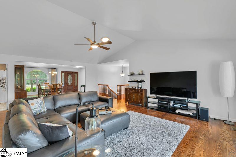 156 Circle Top Drive Hendersonville, NC 28739