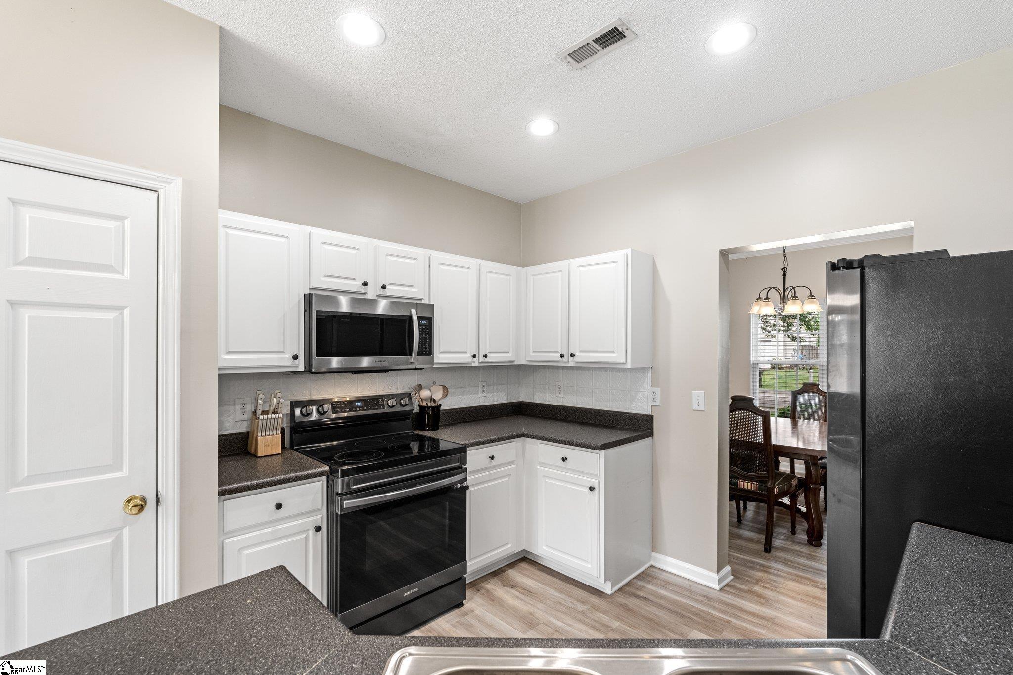 16 N Orchard Farms Avenue Simpsonville, SC 29681