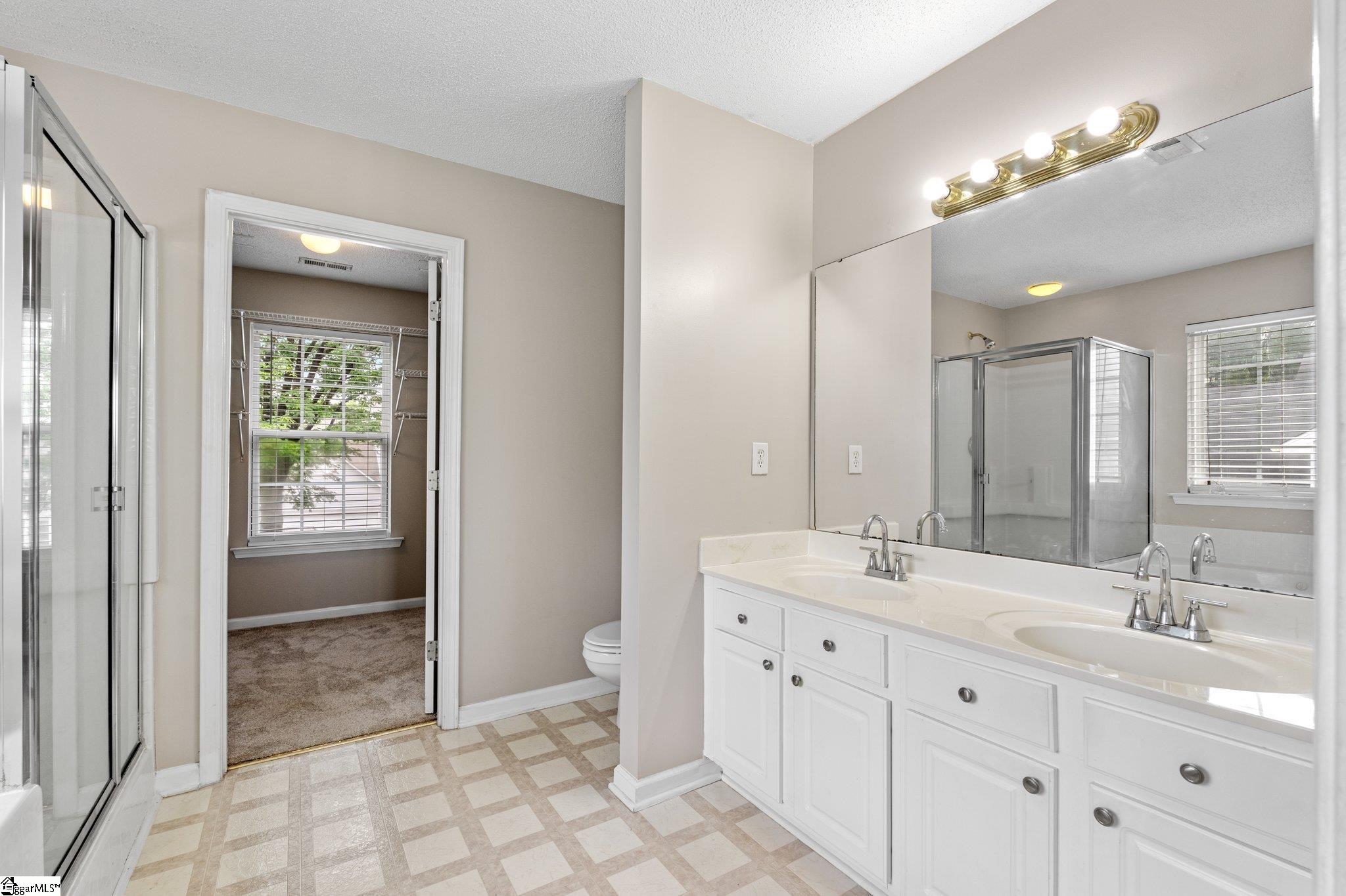 16 N Orchard Farms Avenue Simpsonville, SC 29681