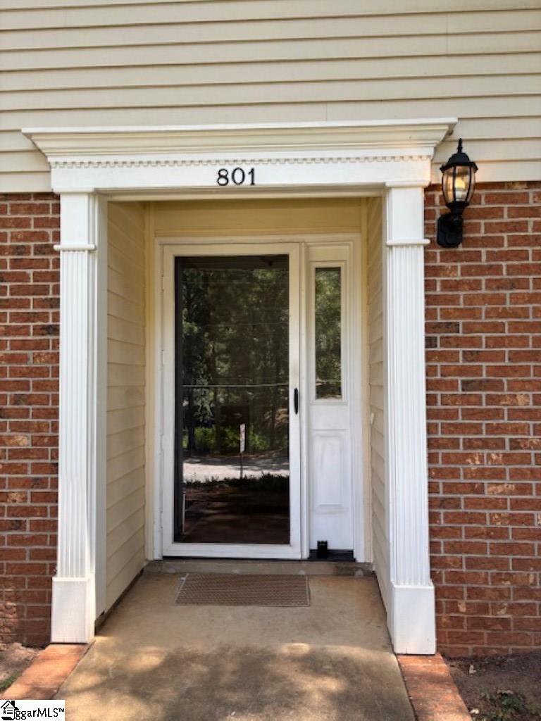 801 Wenwood Circle Greenville, SC 29604-4247