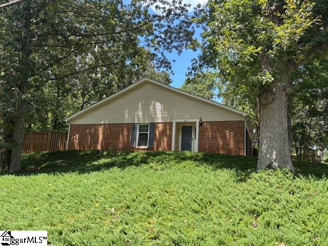801 Wenwood Circle Greenville, SC 29604-4247