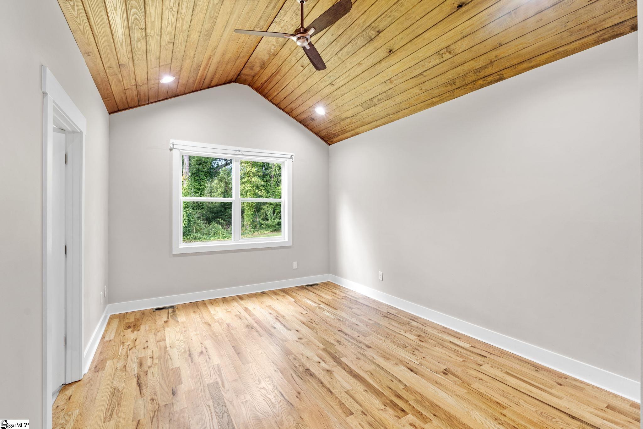 34 Seth Street Greenville, SC 29605