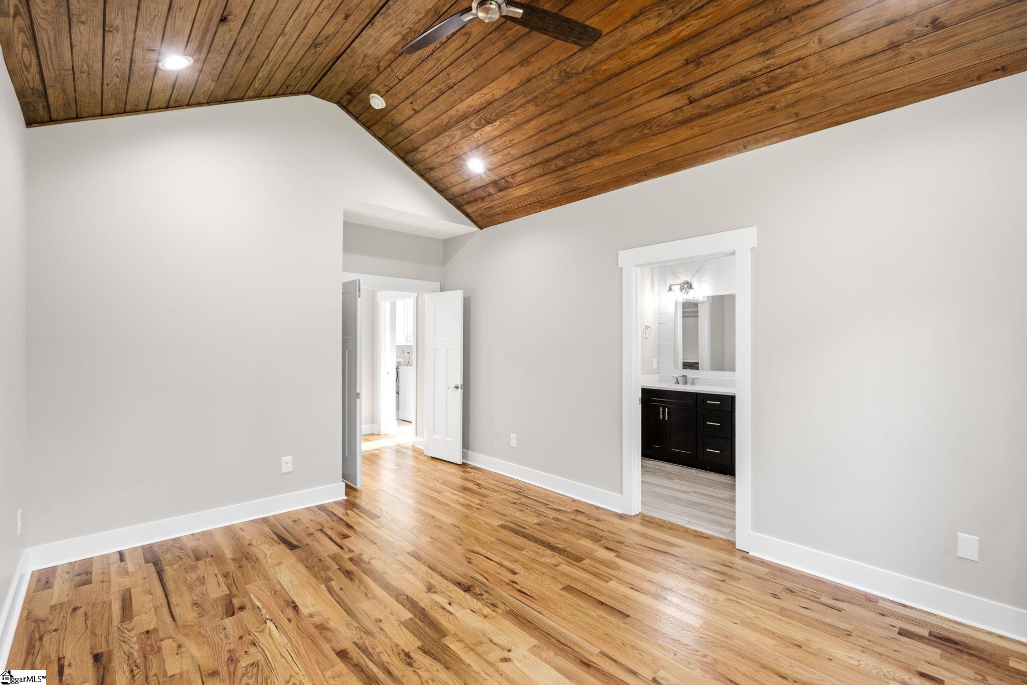 34 Seth Street Greenville, SC 29605