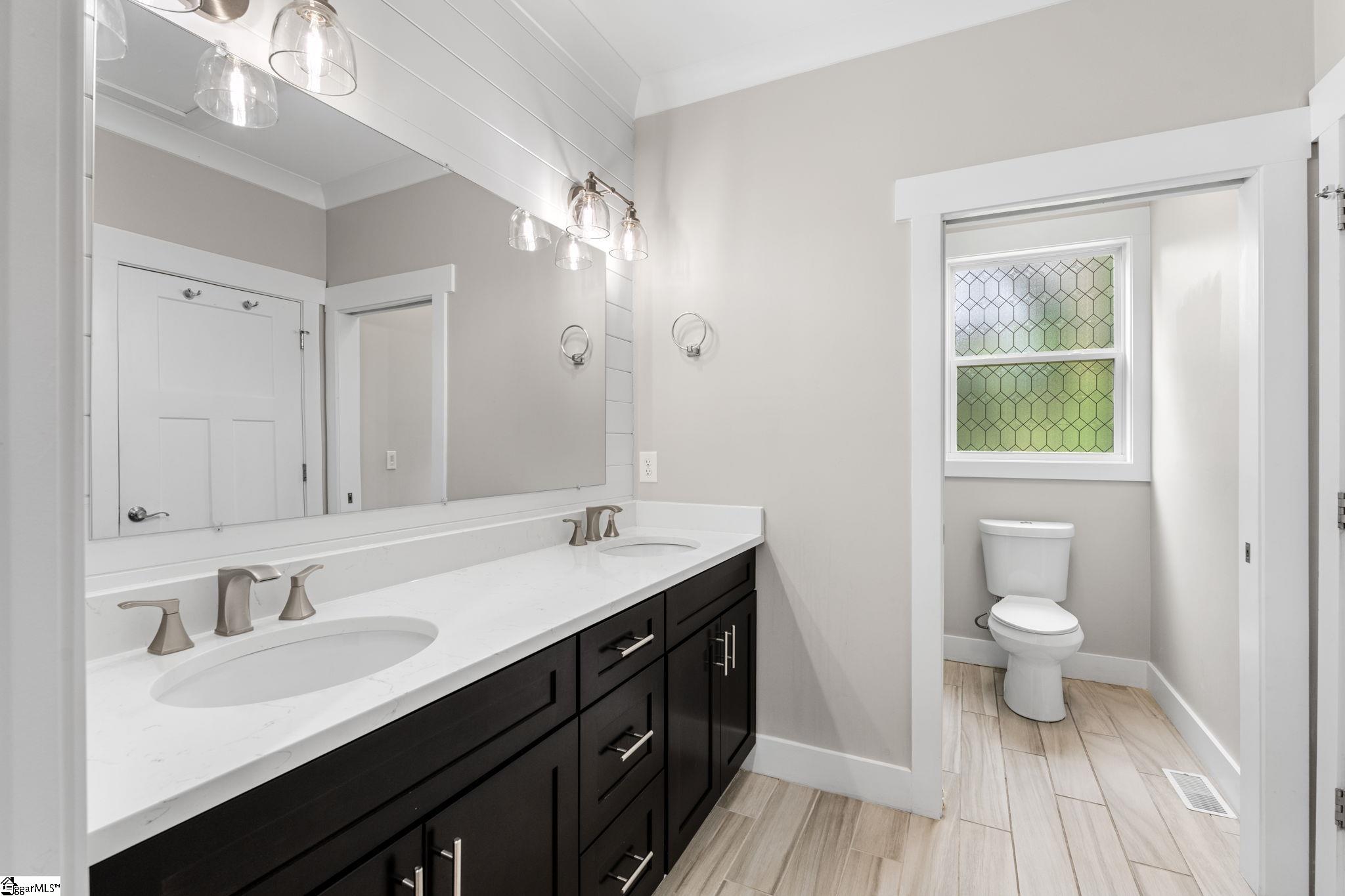 34 Seth Street Greenville, SC 29605