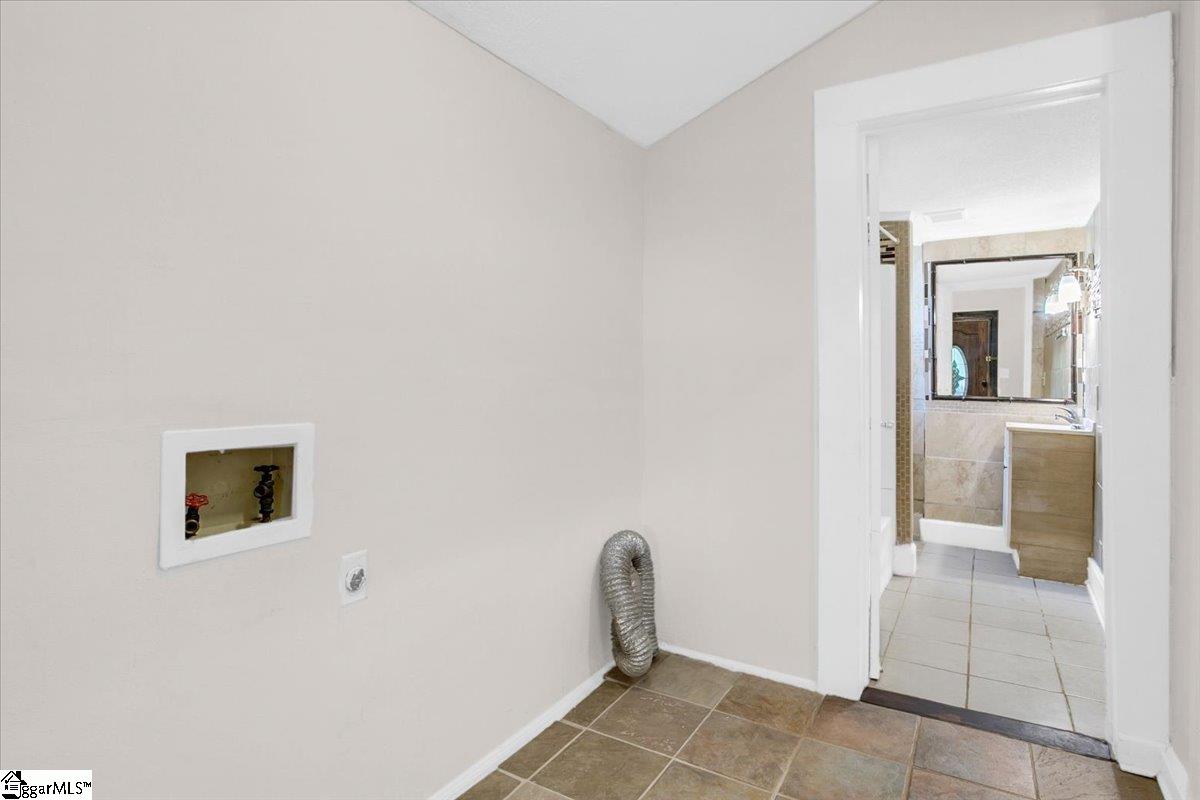 101 Iselin Street Simpsonville, SC 29681