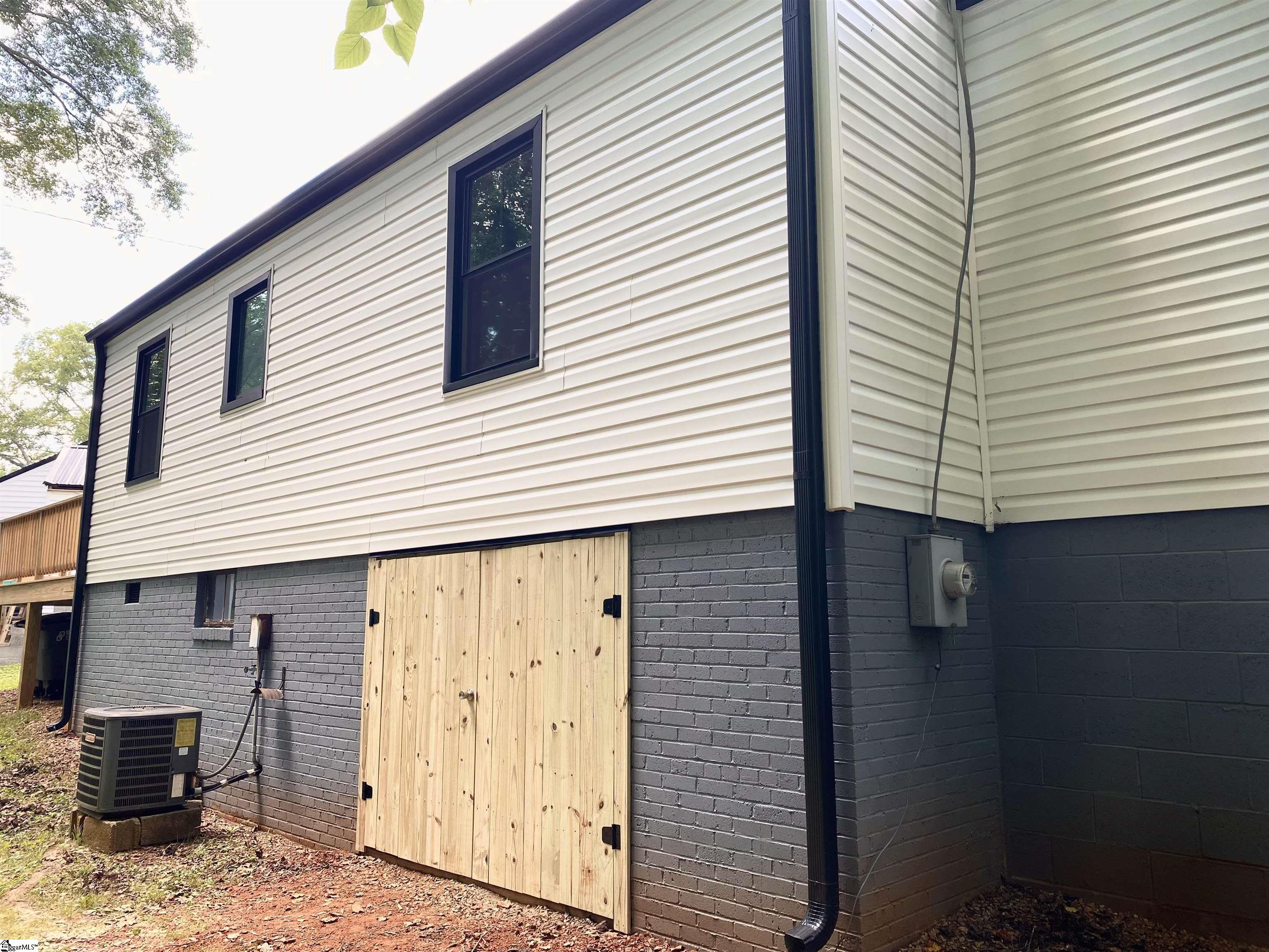 121 E Decatur Street Greenville, SC 29617