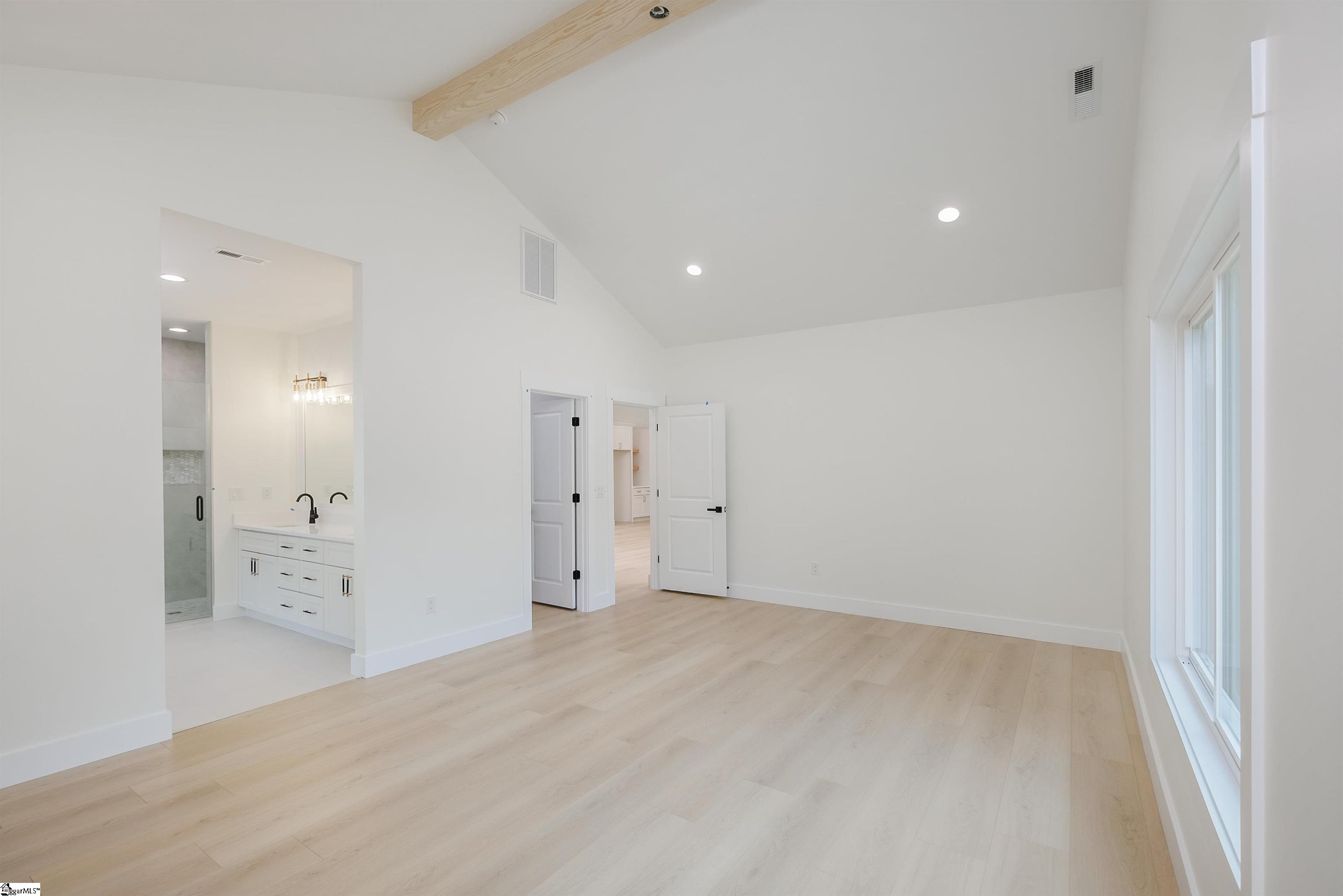 1292 Deerfield Drive Spartanburg, SC 29302