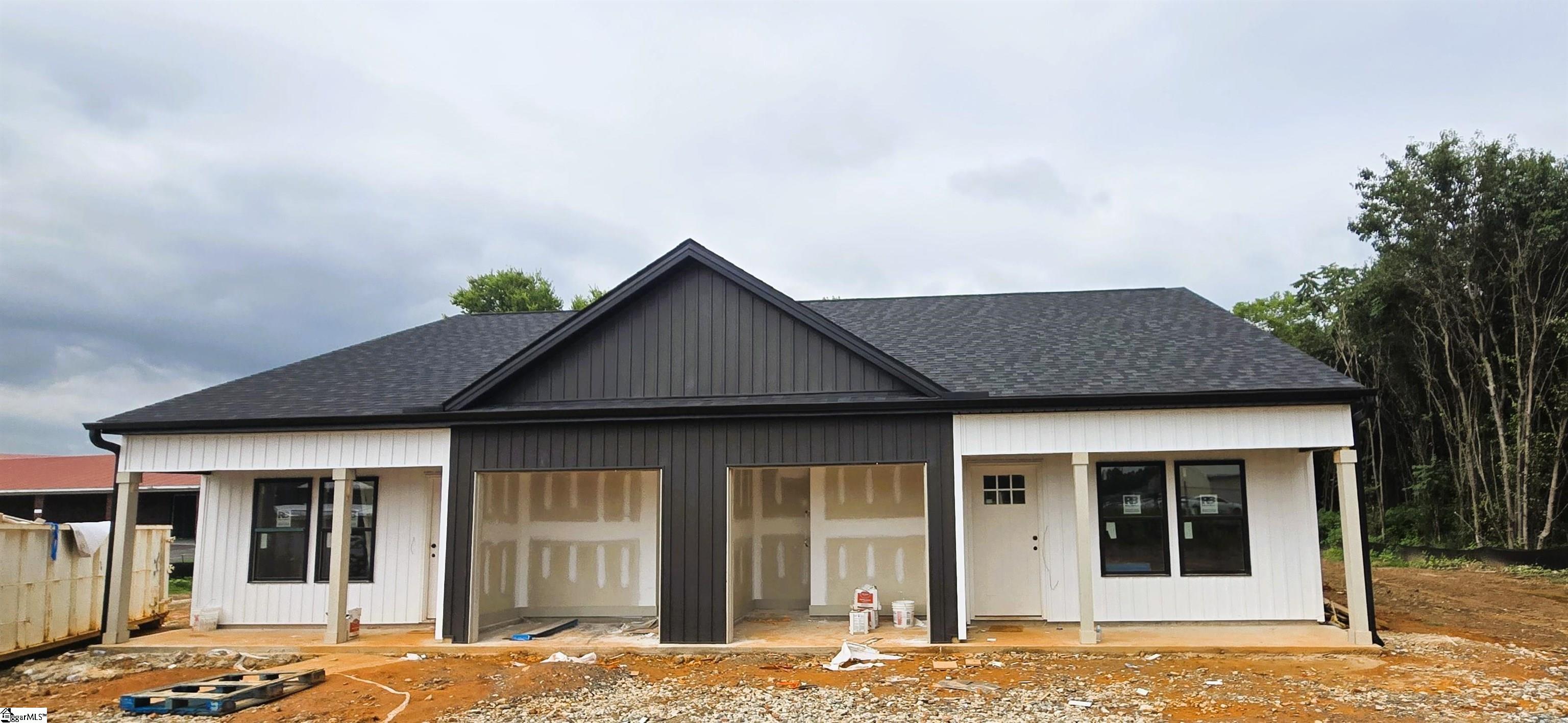 3312A & 33 Chesnee Highway Gaffney, SC 29341