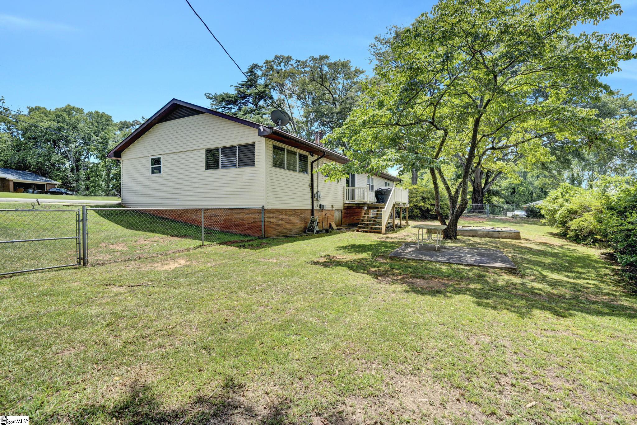 21 Wilcun Drive Greenville, SC 29617
