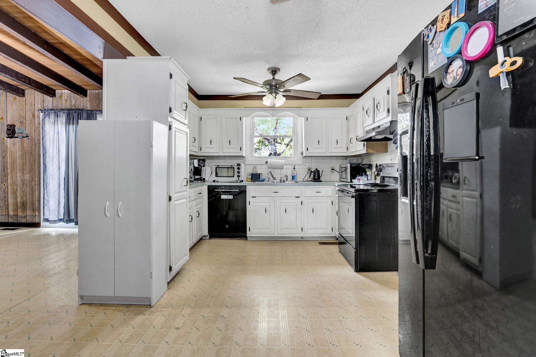 21 Wilcun Drive Greenville, SC 29617
