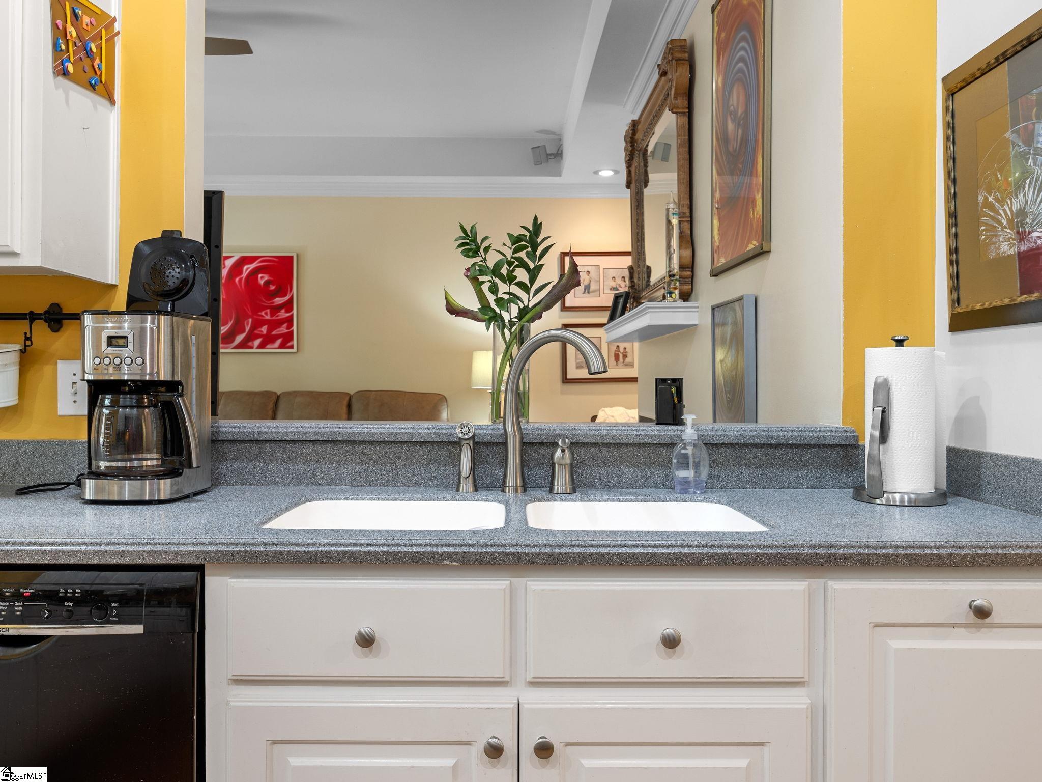 322 Oleander Lane Spartanburg, SC 29303