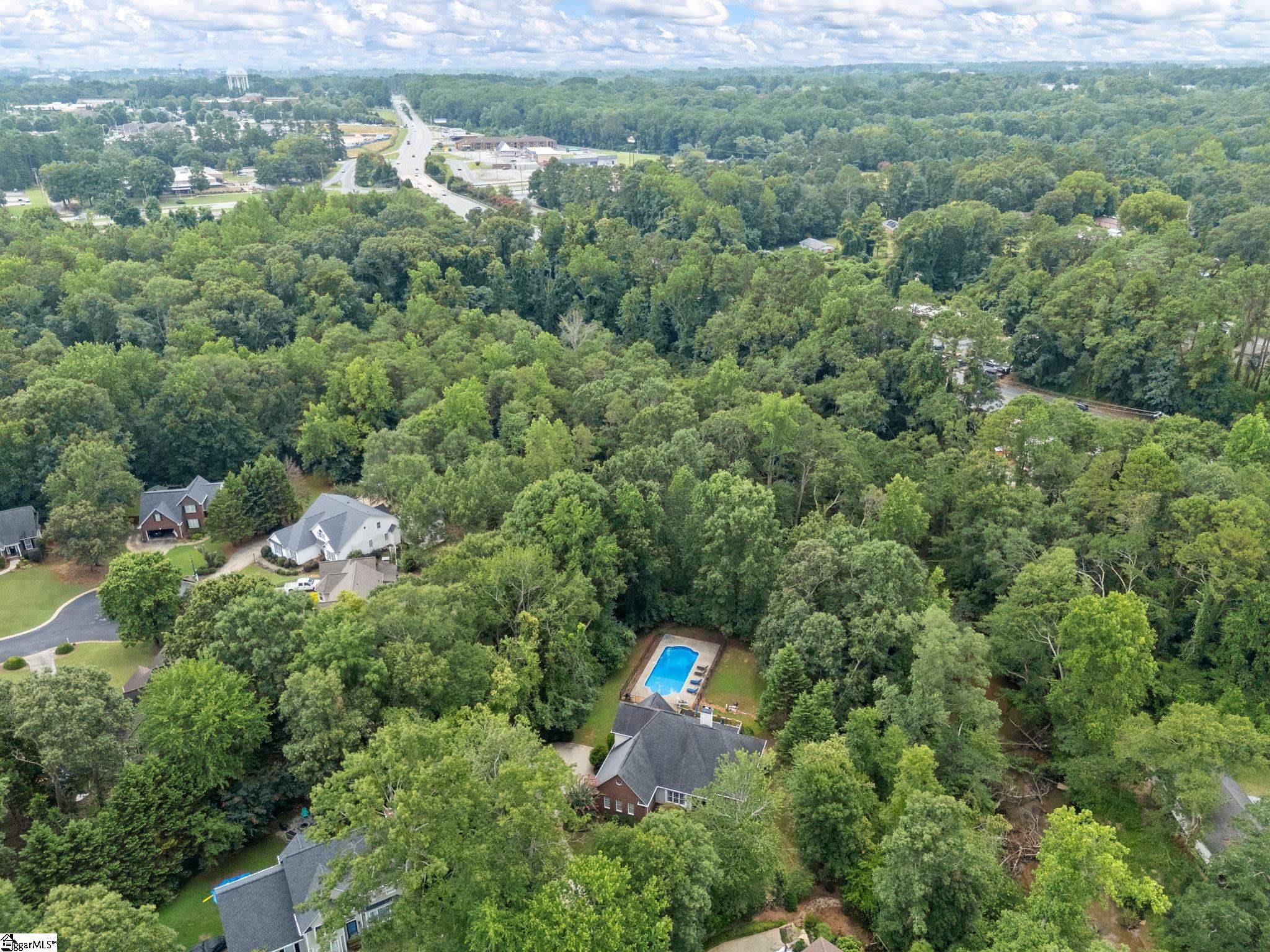 322 Oleander Lane Spartanburg, SC 29303