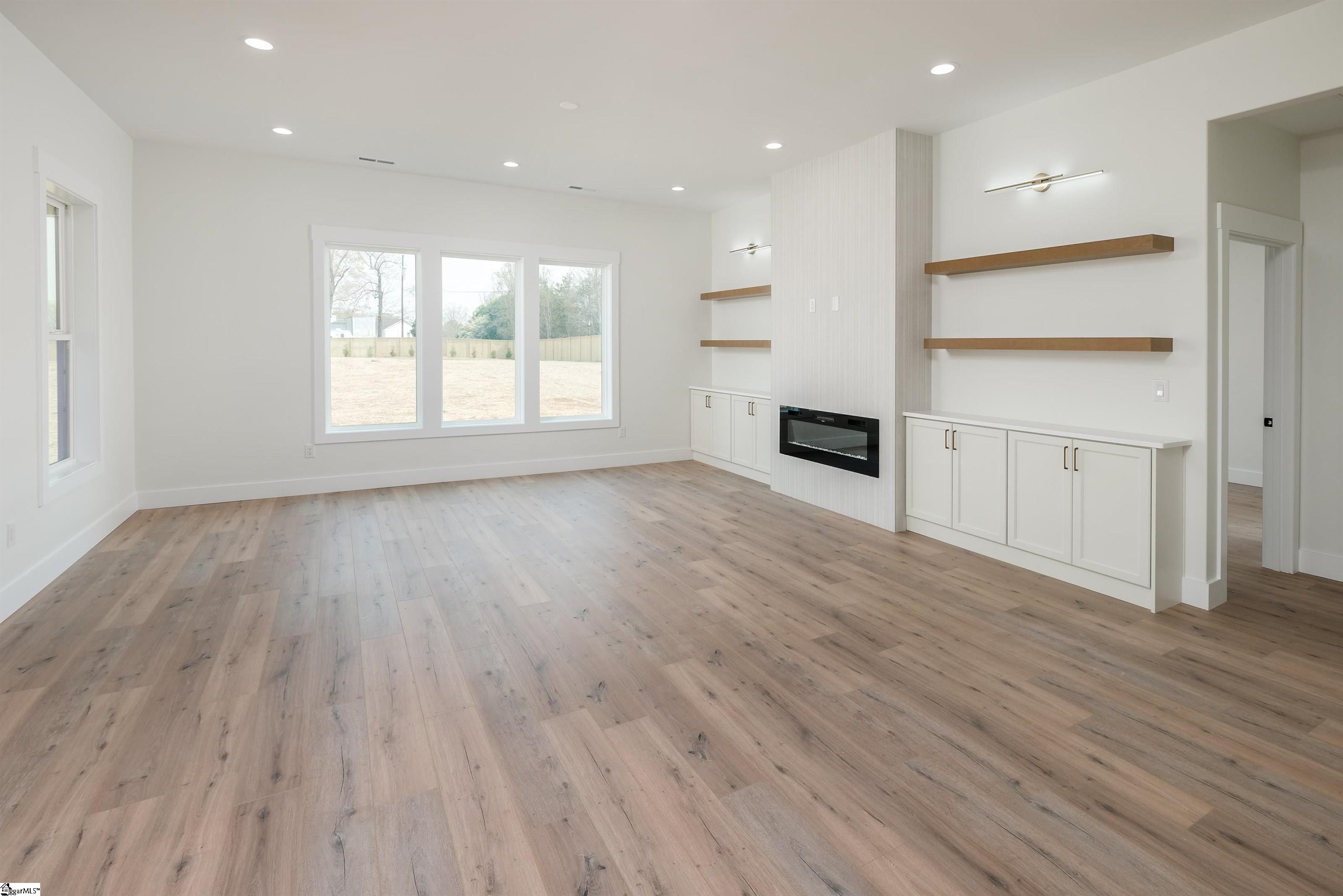 3615 Pennington Drive Greer, SC 29651