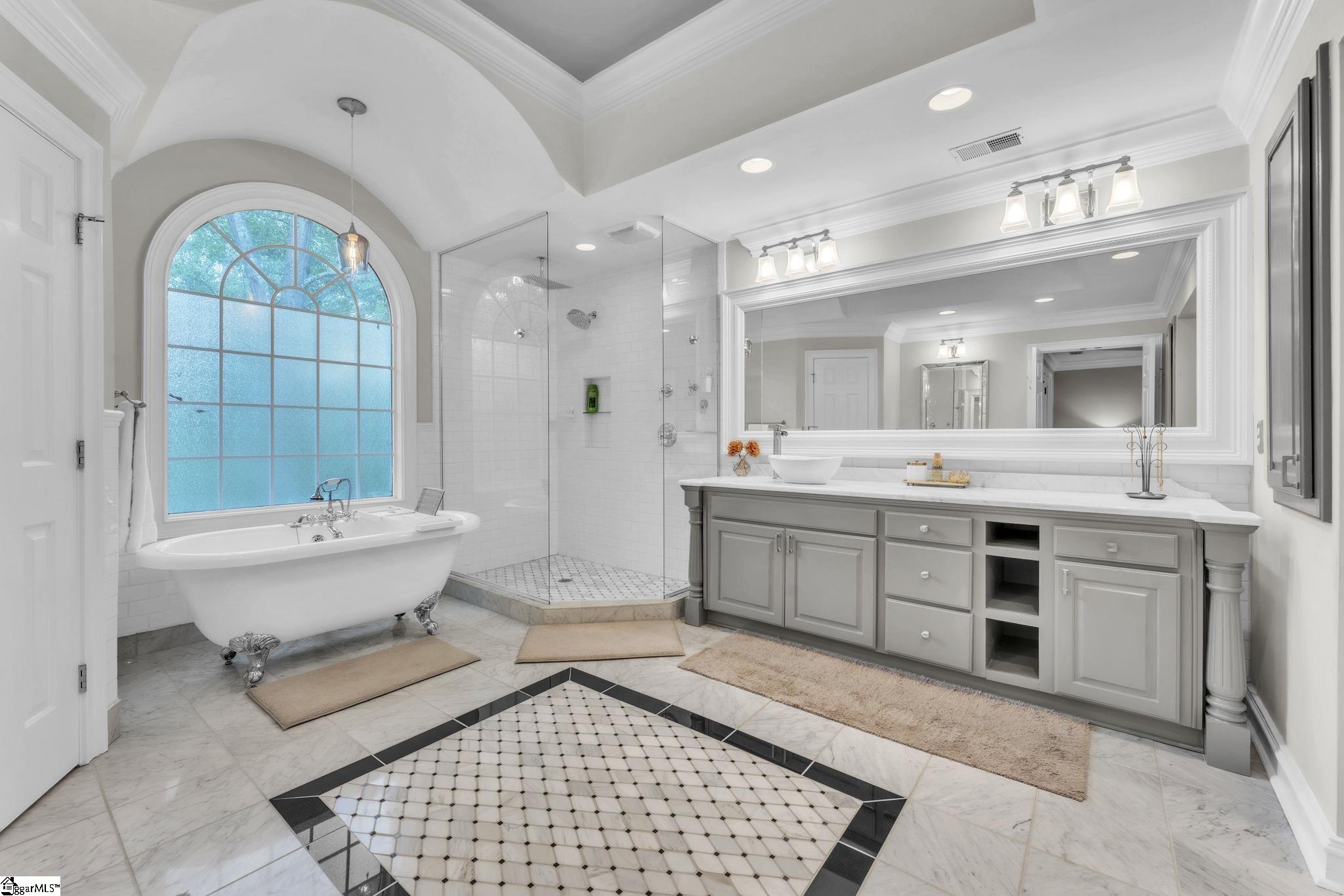 336 Parkside Drive Simpsonville, SC 29681