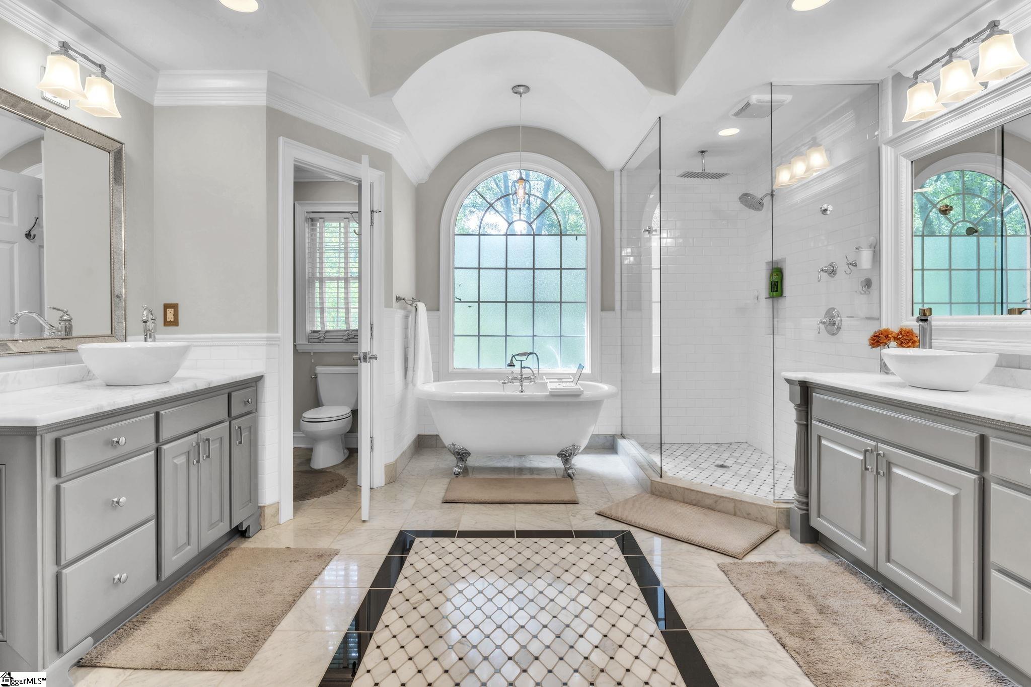 336 Parkside Drive Simpsonville, SC 29681