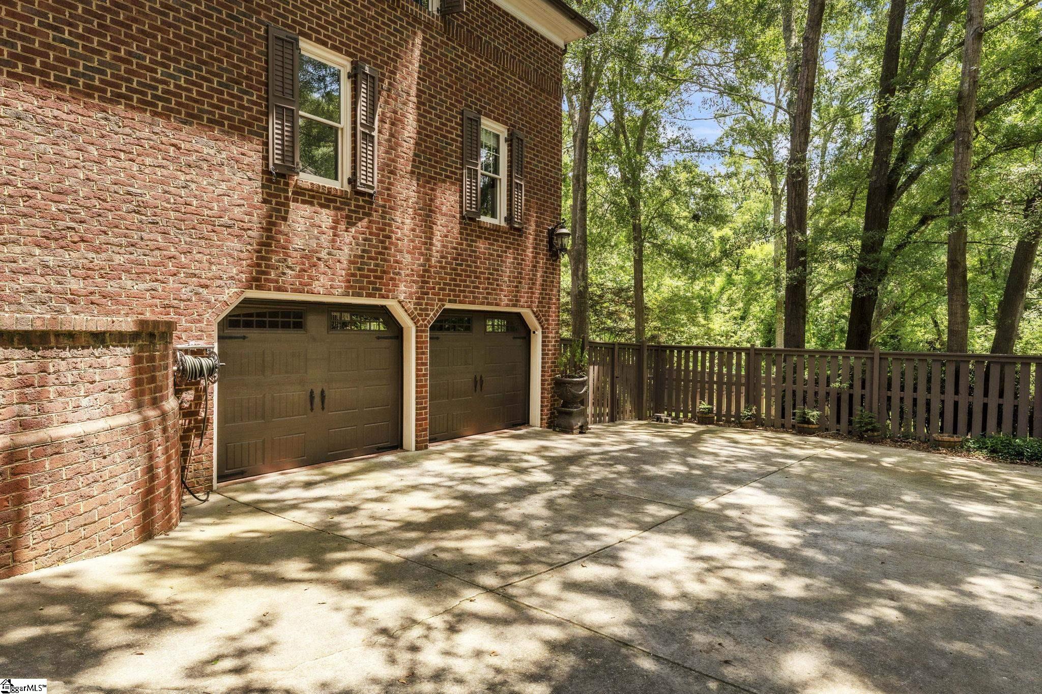 336 Parkside Drive Simpsonville, SC 29681