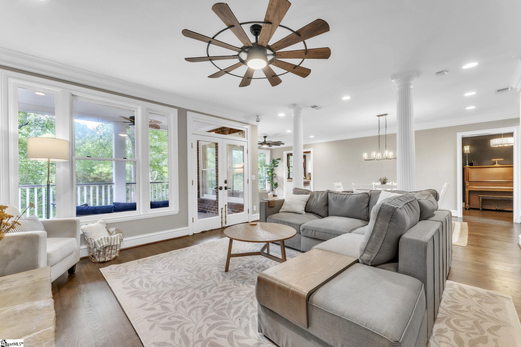 336 Parkside Drive Simpsonville, SC 29681