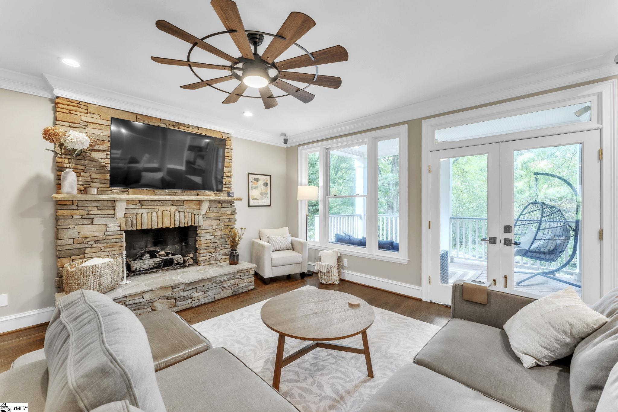 336 Parkside Drive Simpsonville, SC 29681
