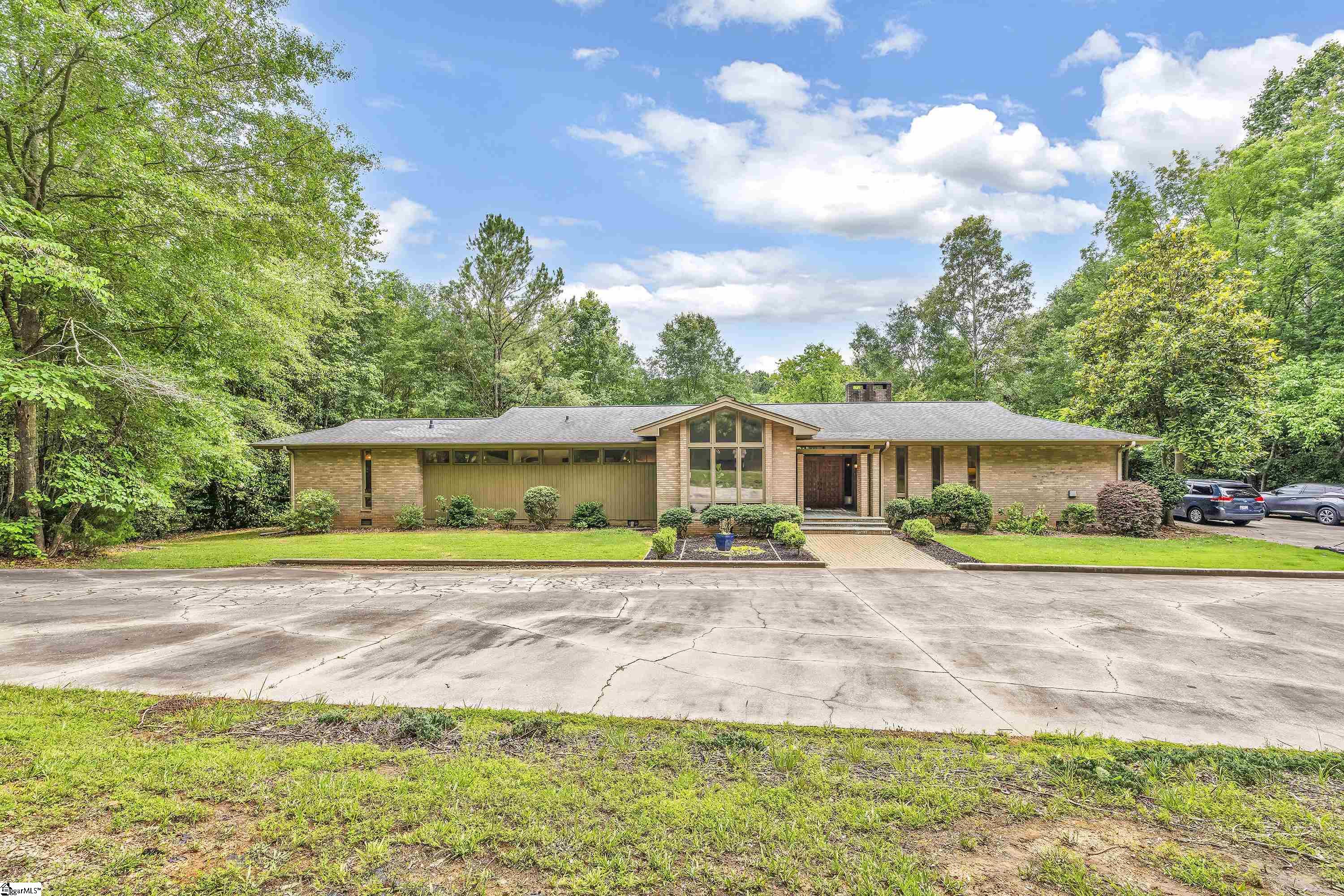 1 Tamarack Road Spartanburg, SC 29307