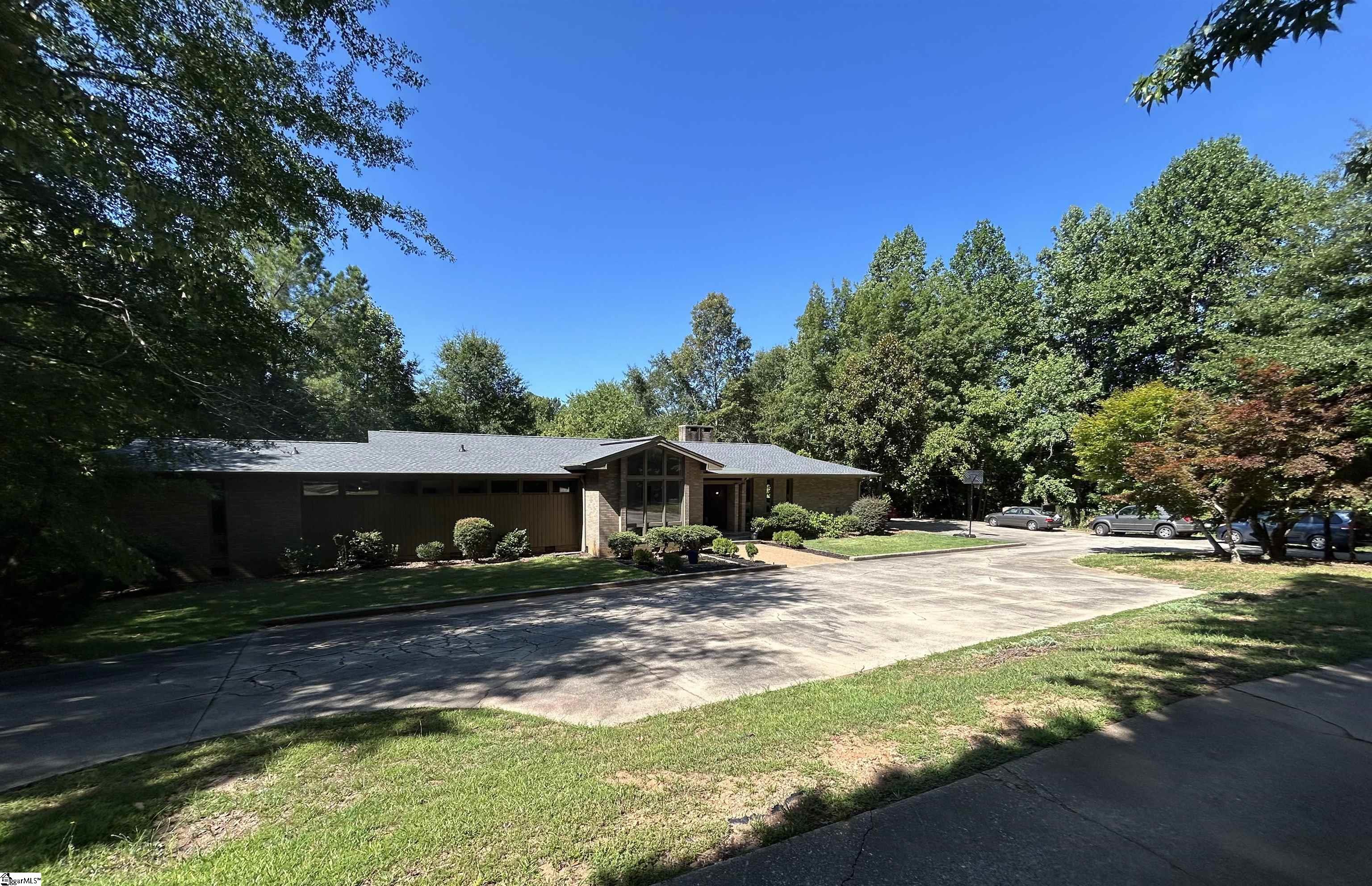 1 Tamarack Road Spartanburg, SC 29307
