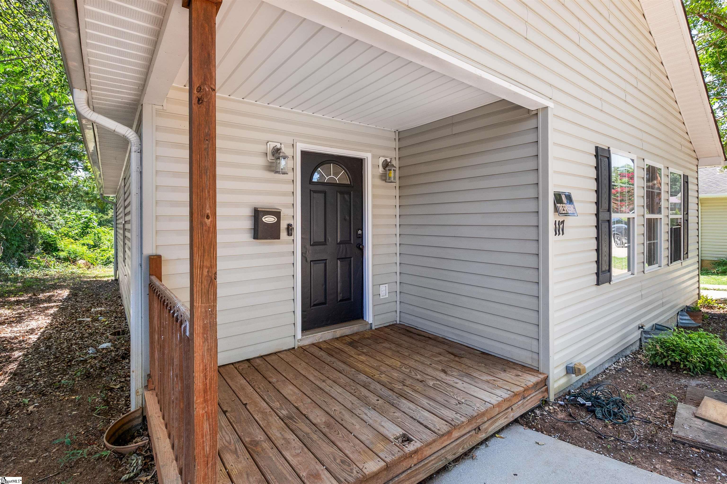 117 Chester Street Spartanburg, SC 29301