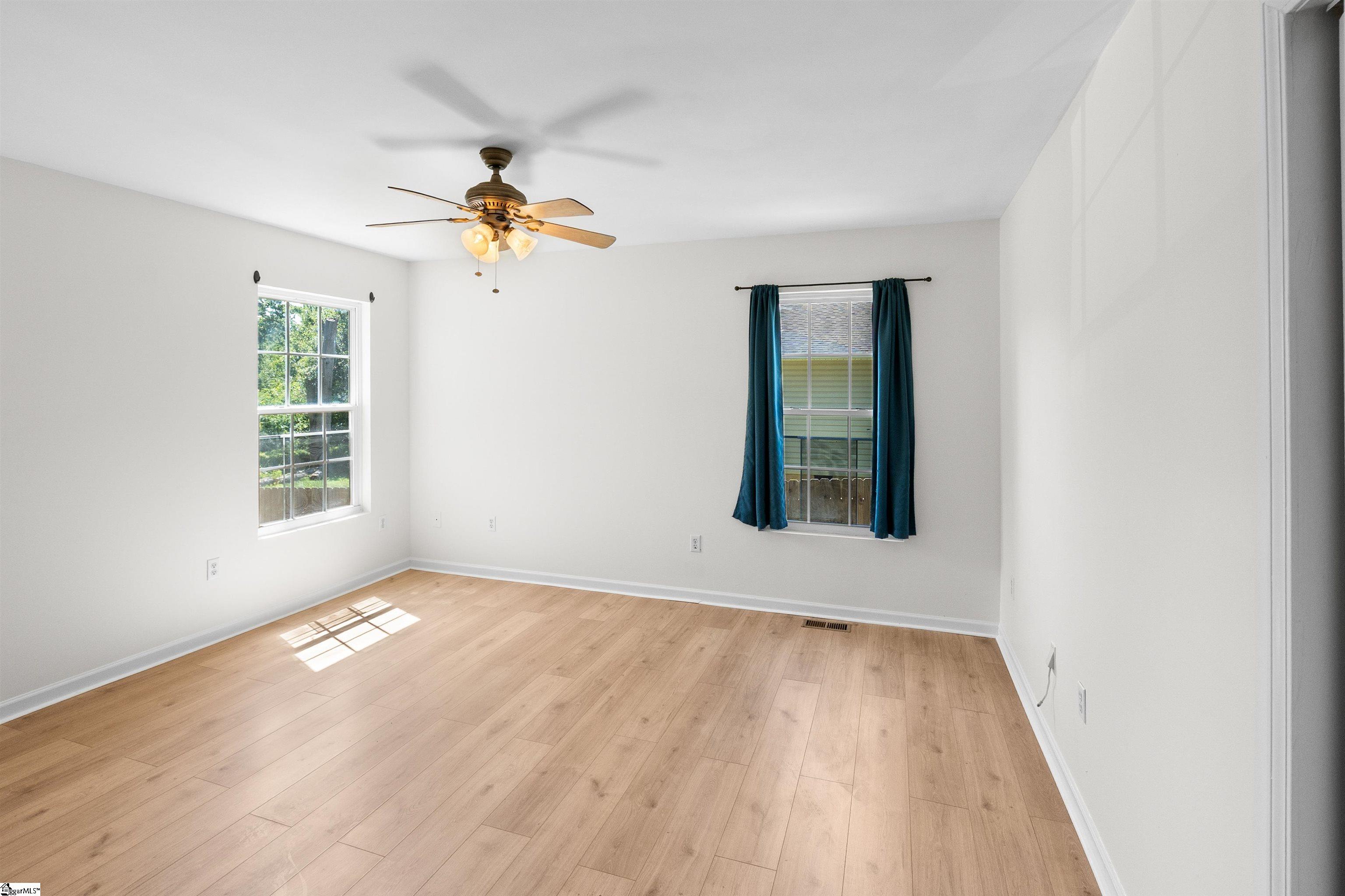 117 Chester Street Spartanburg, SC 29301