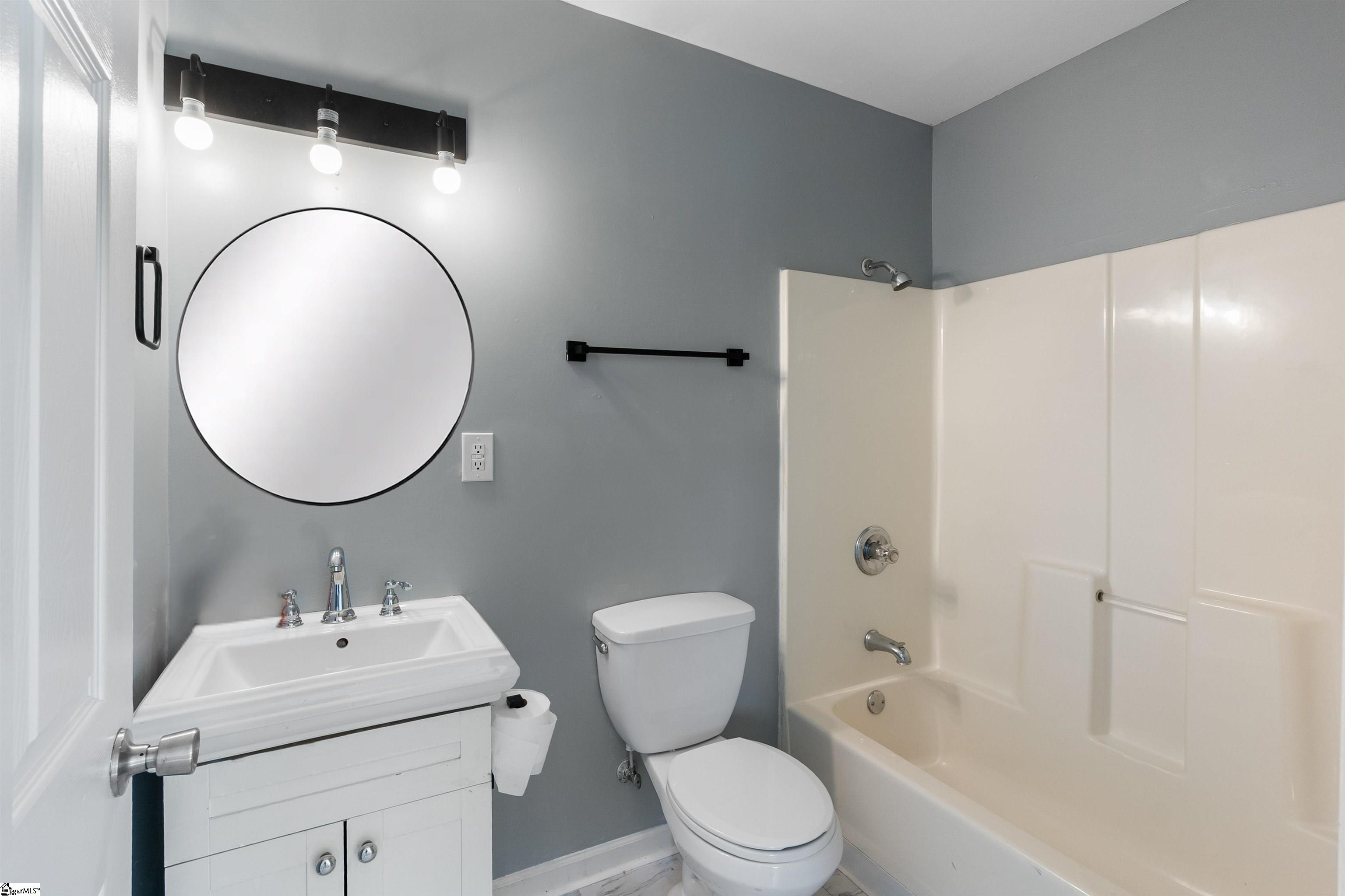 117 Chester Street Spartanburg, SC 29301