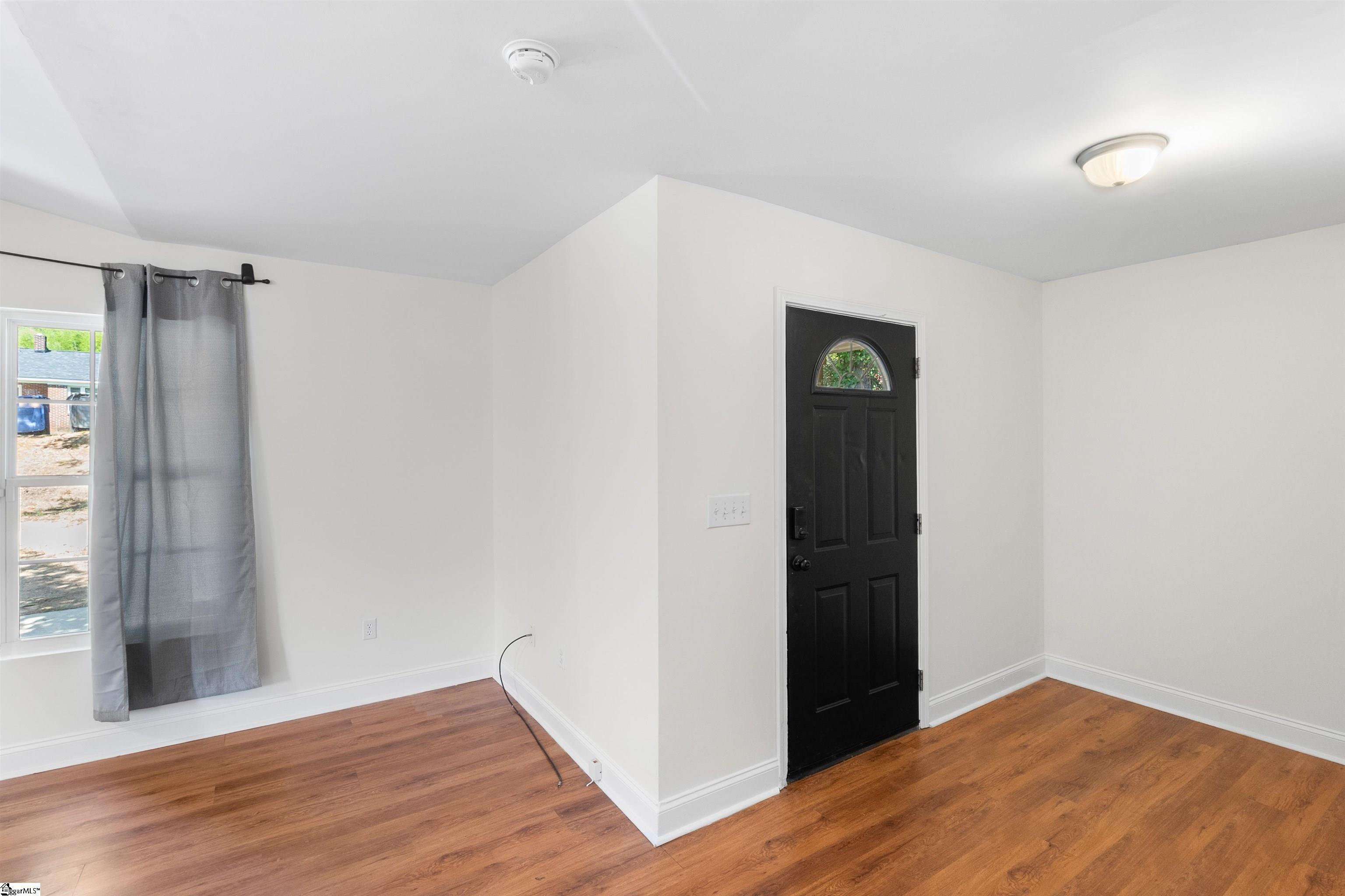 117 Chester Street Spartanburg, SC 29301