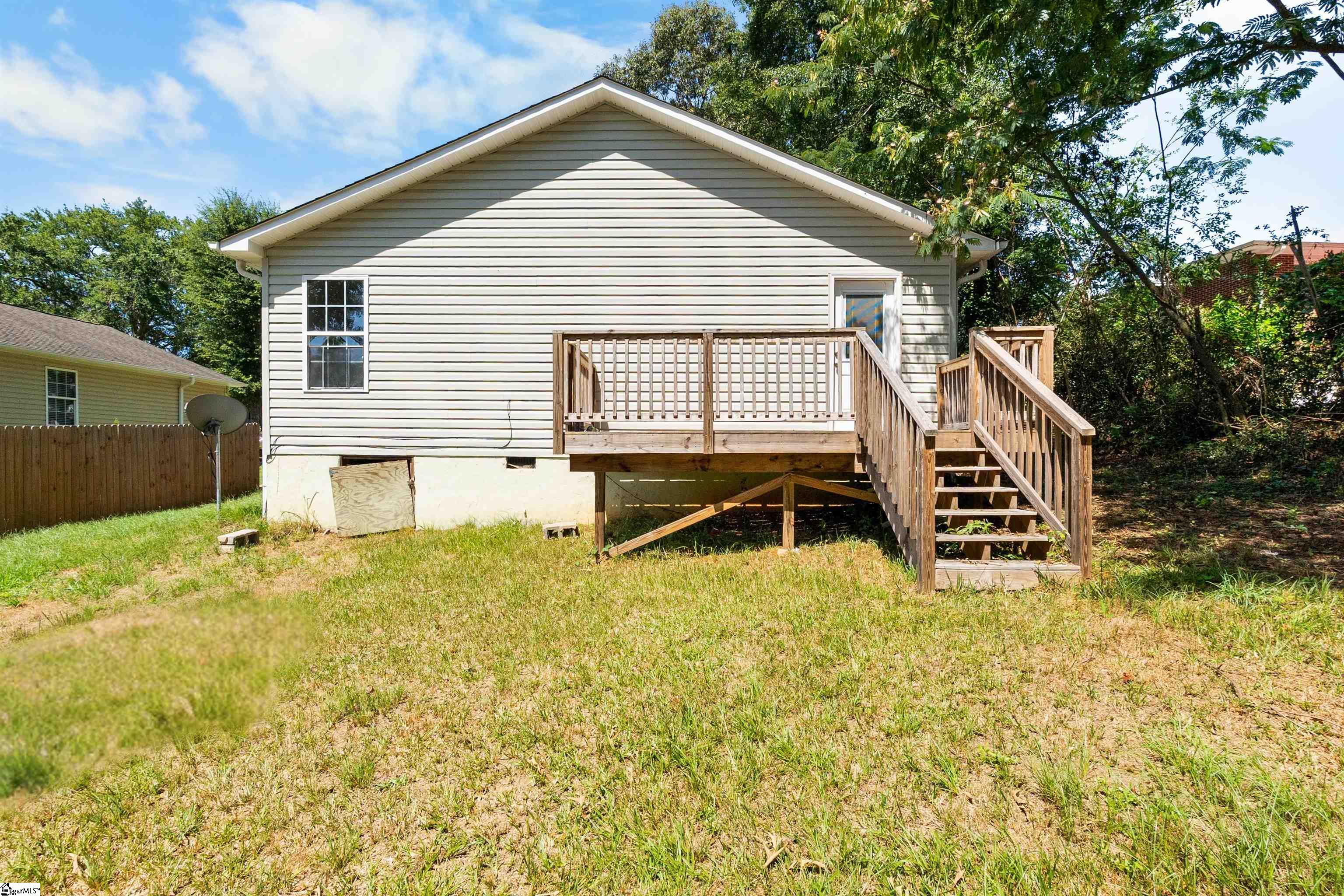 117 Chester Street Spartanburg, SC 29301