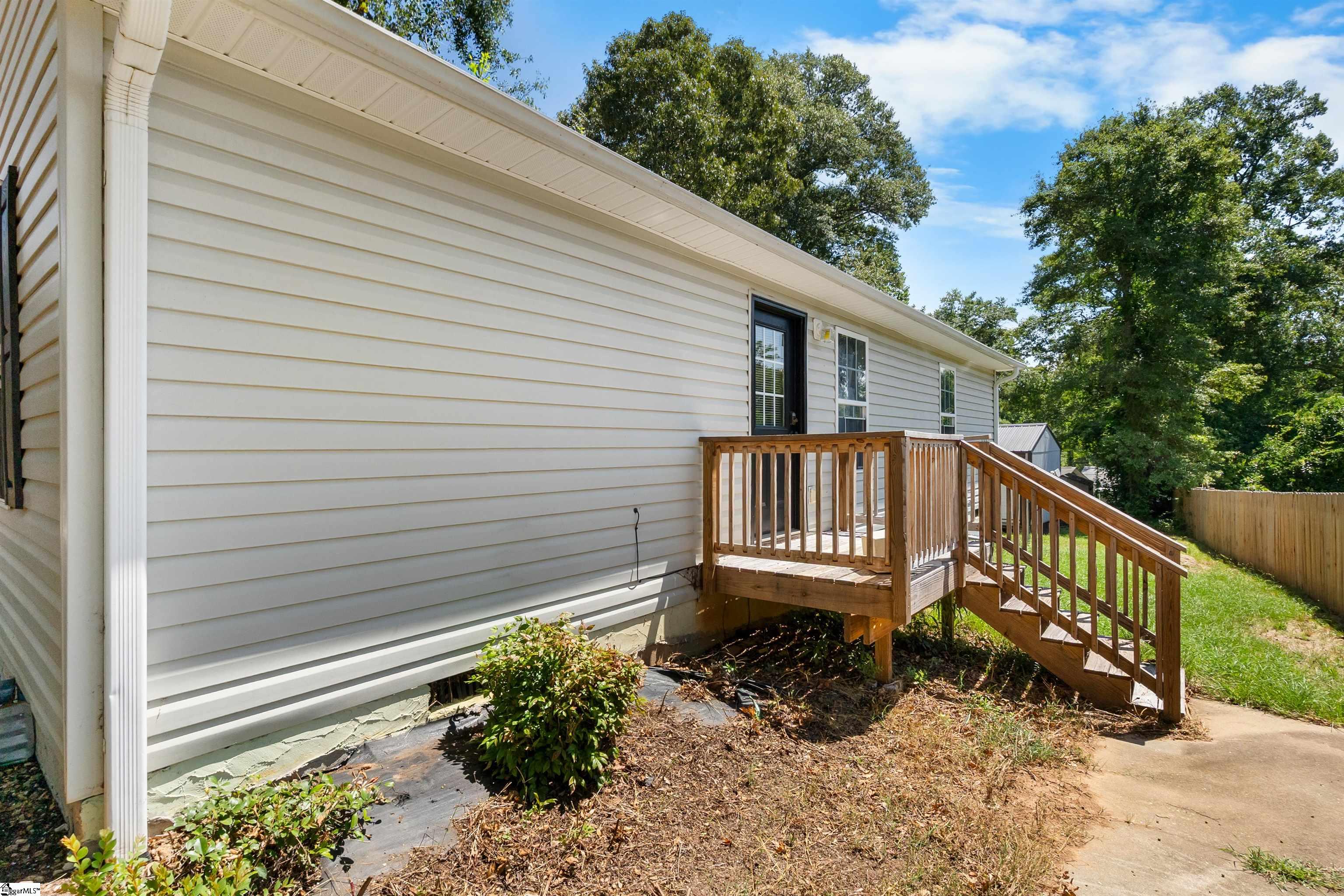 117 Chester Street Spartanburg, SC 29301