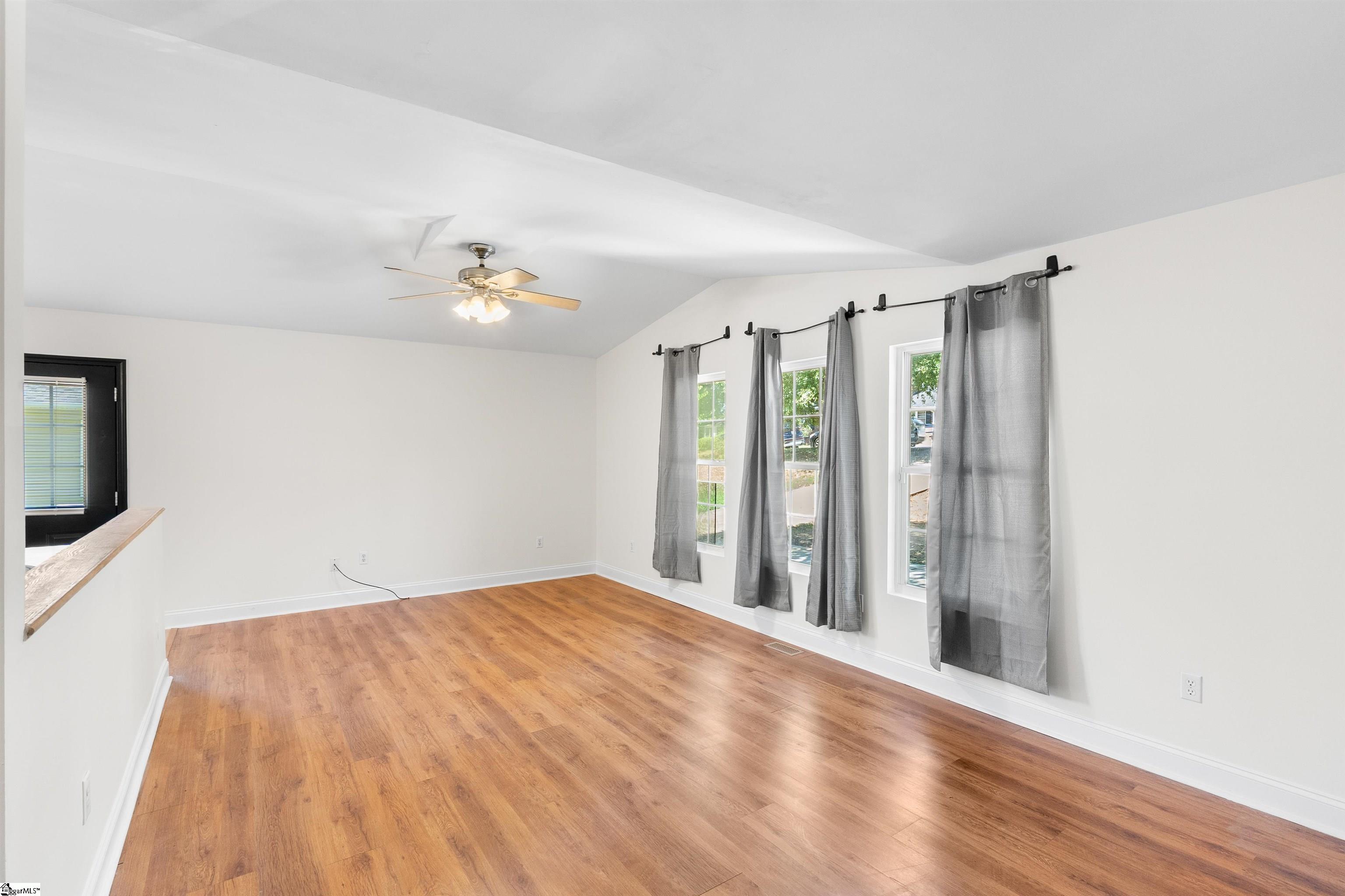117 Chester Street Spartanburg, SC 29301