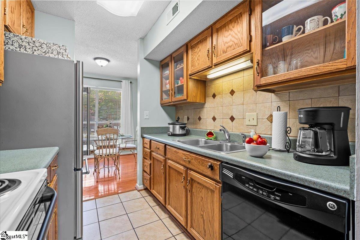 17 Bear Grass Court Greenville, SC 29605