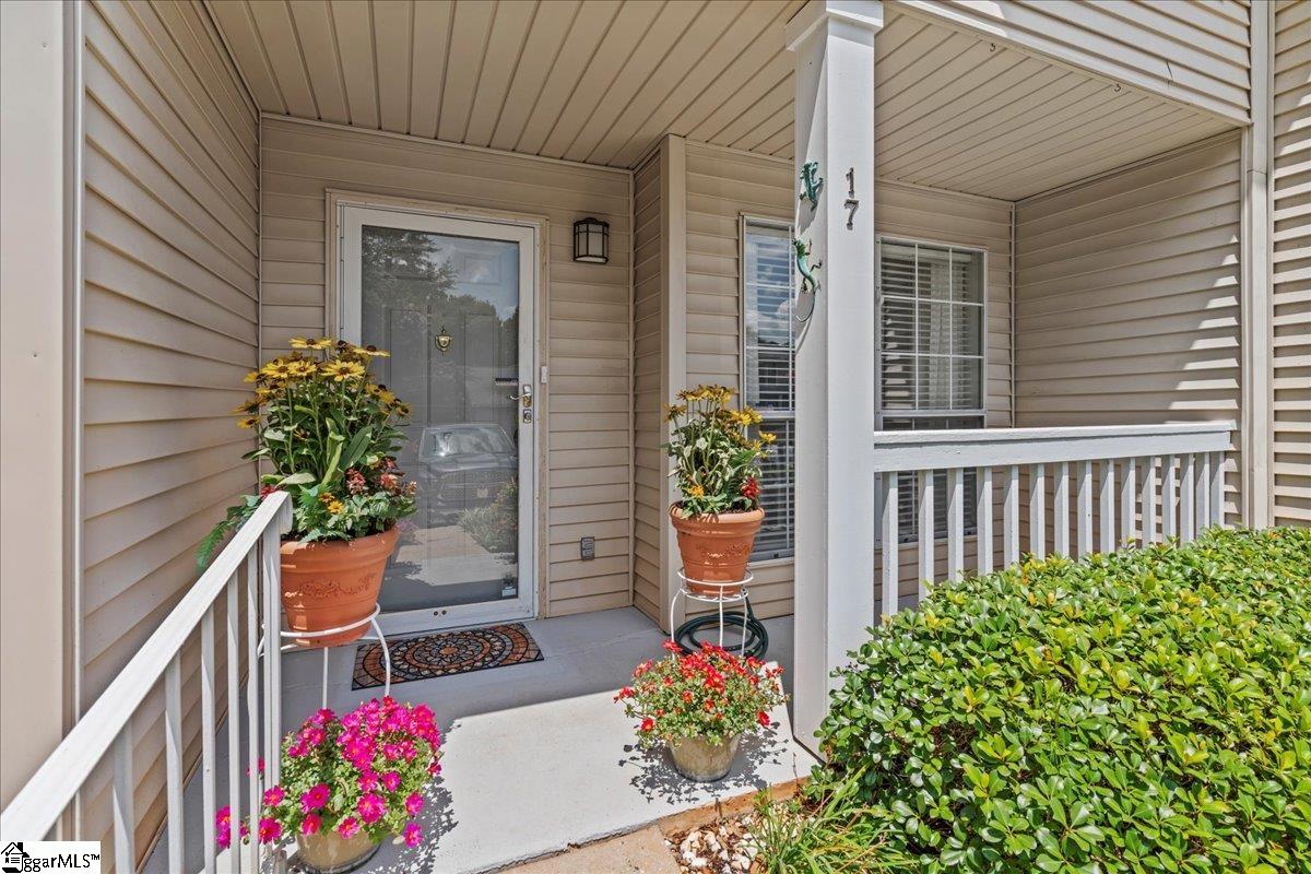 17 Bear Grass Court Greenville, SC 29605
