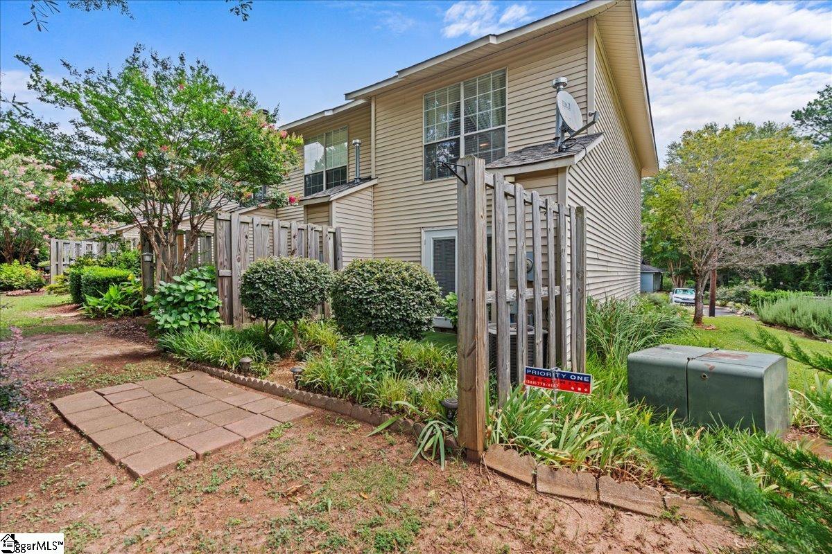 17 Bear Grass Court Greenville, SC 29605