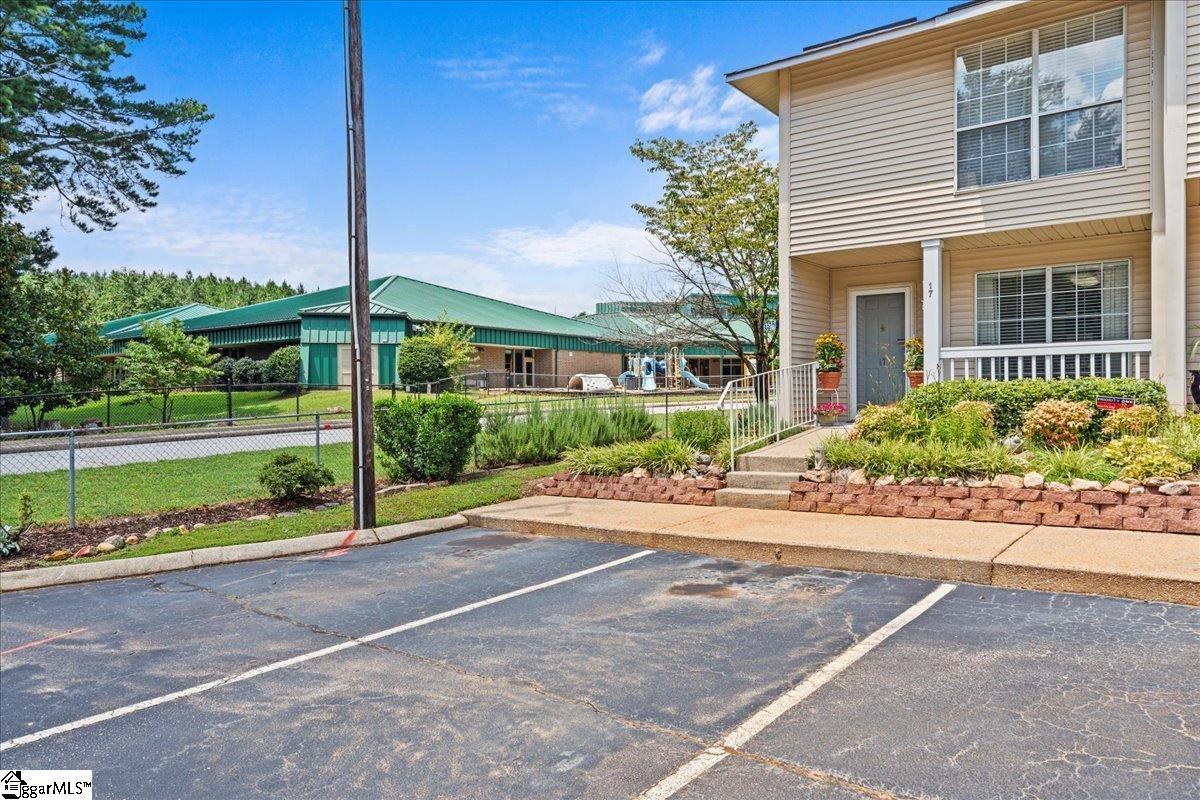 17 Bear Grass Court Greenville, SC 29605