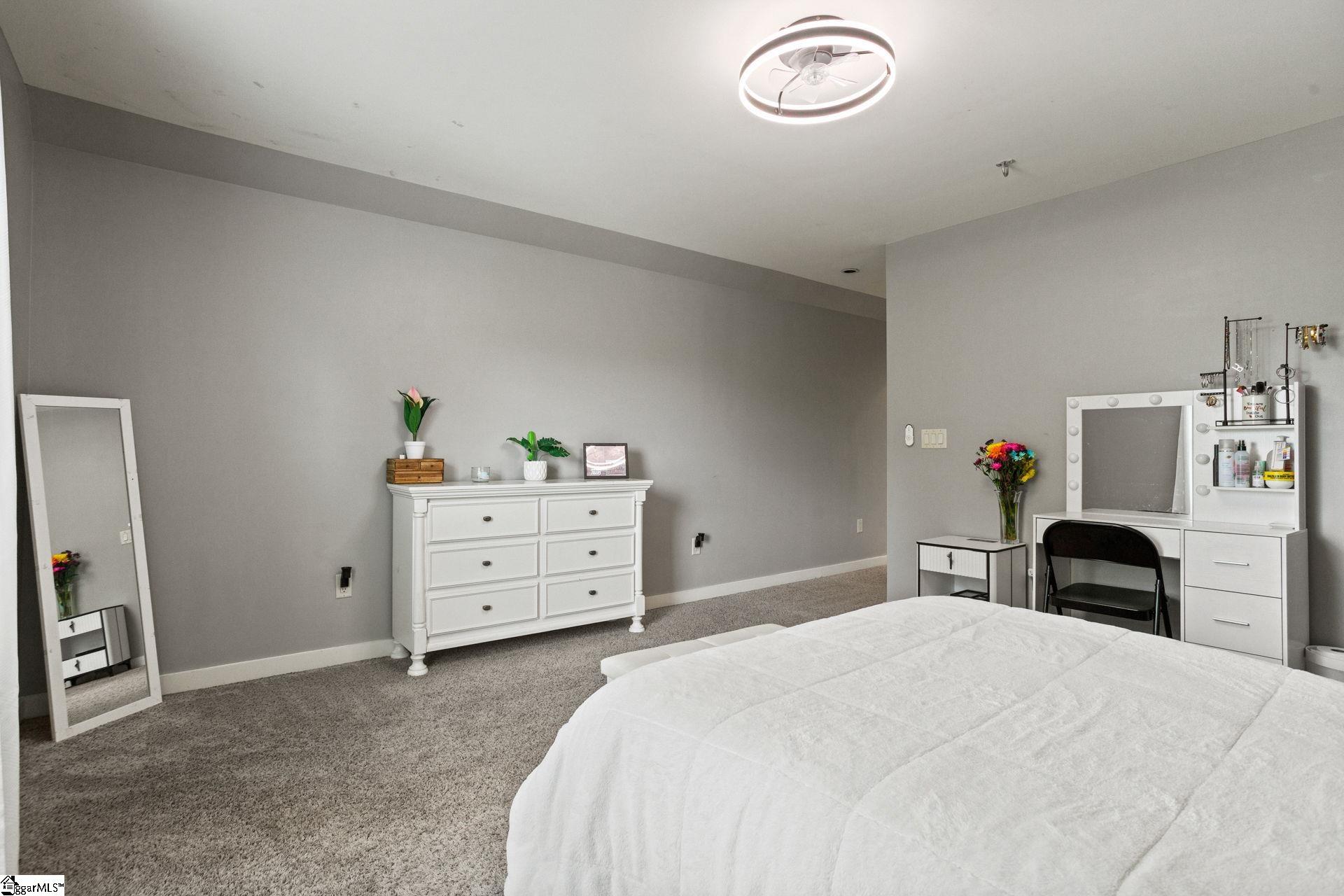 22 Meadowglen Place Greer, SC 29651