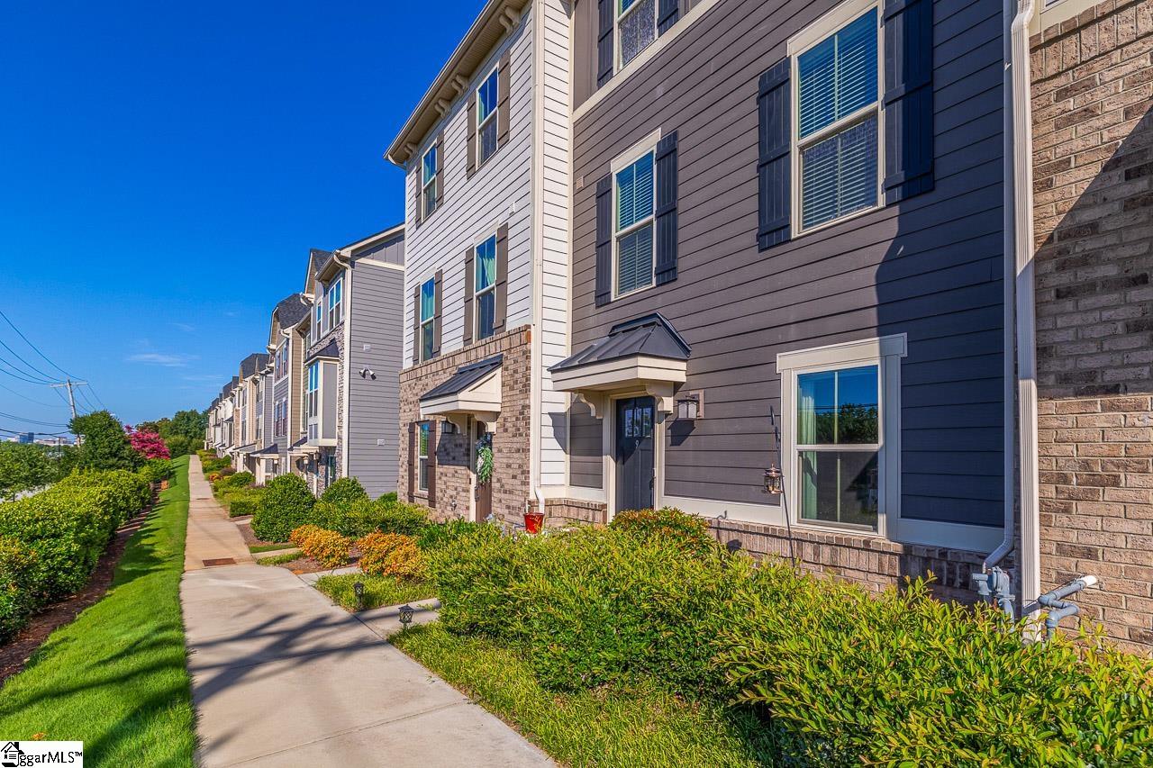 9 Itasca Drive Greenville, SC 29609