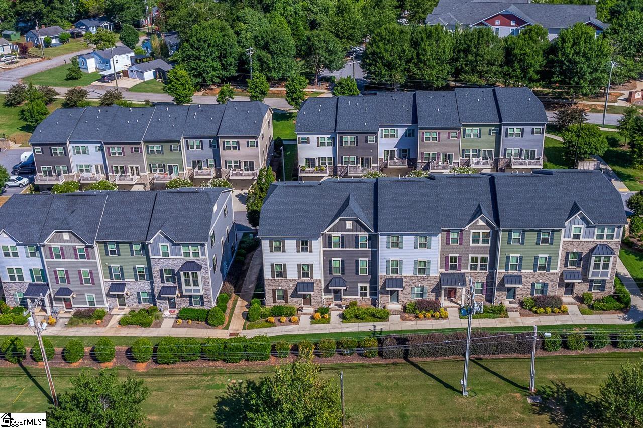 9 Itasca Drive Greenville, SC 29609