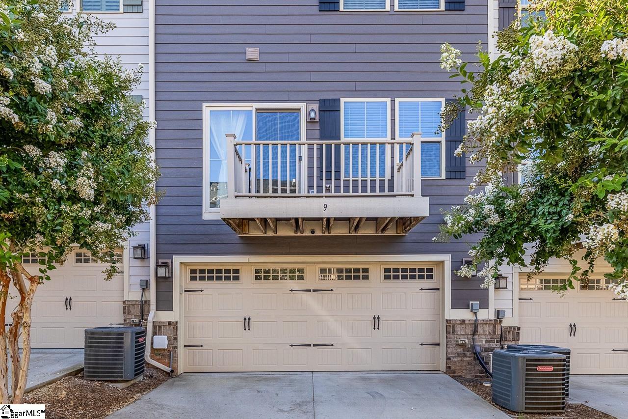 9 Itasca Drive Greenville, SC 29609
