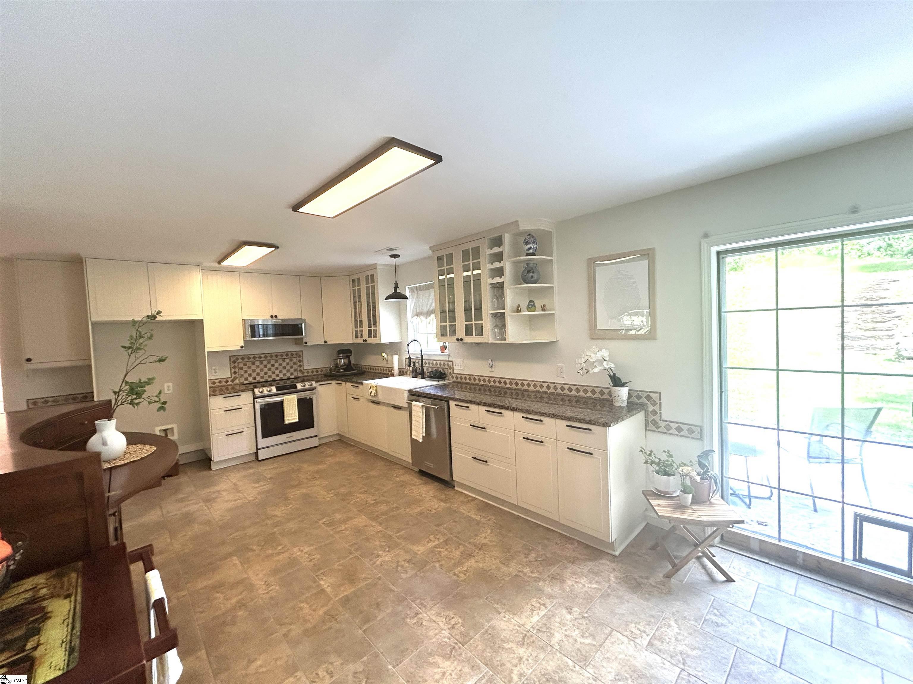 411 Palmetto Drive Greer, SC 29651-5921