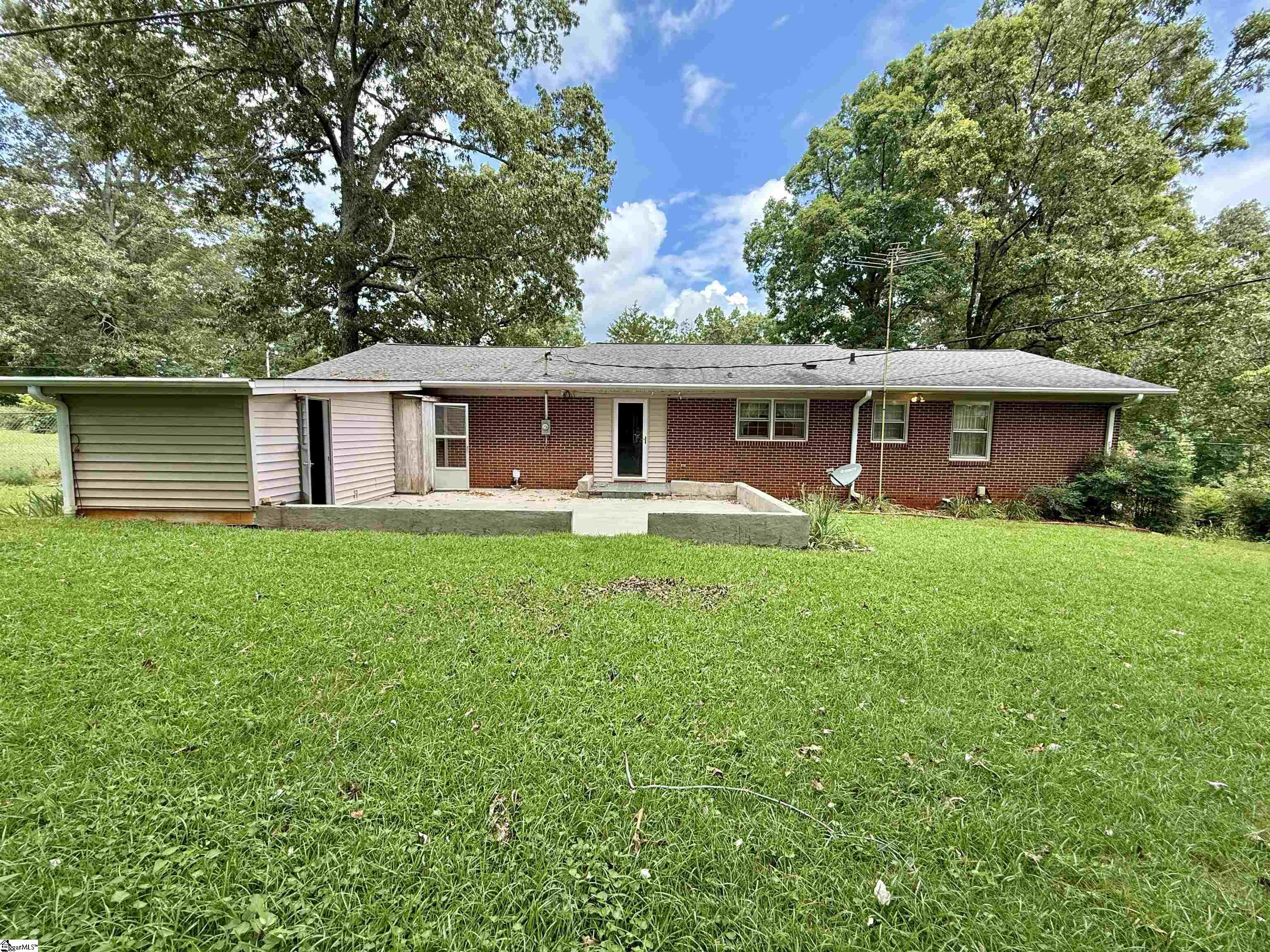 700 Tanglewood Drive Seneca, SC 29672