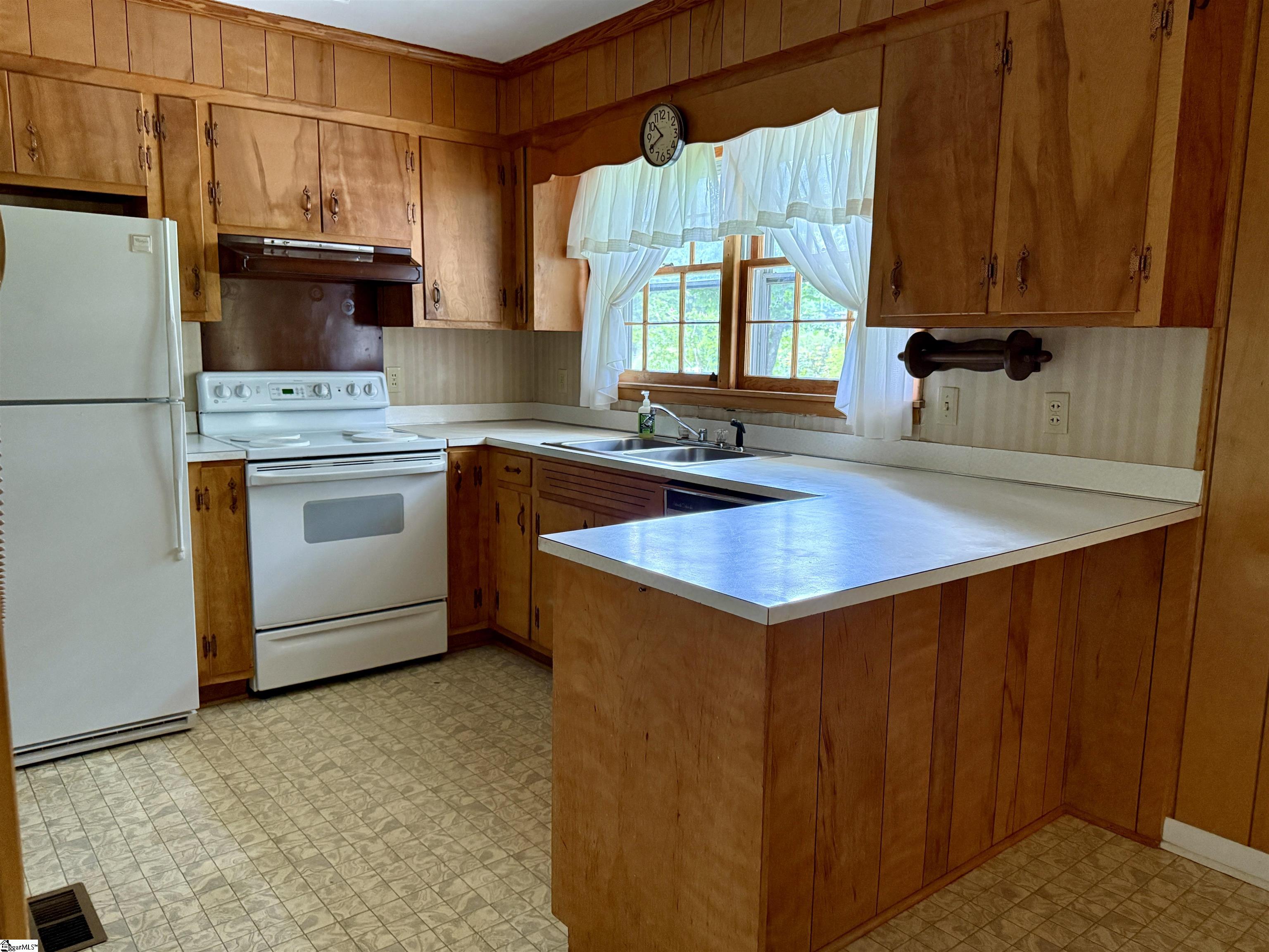 700 Tanglewood Drive Seneca, SC 29672