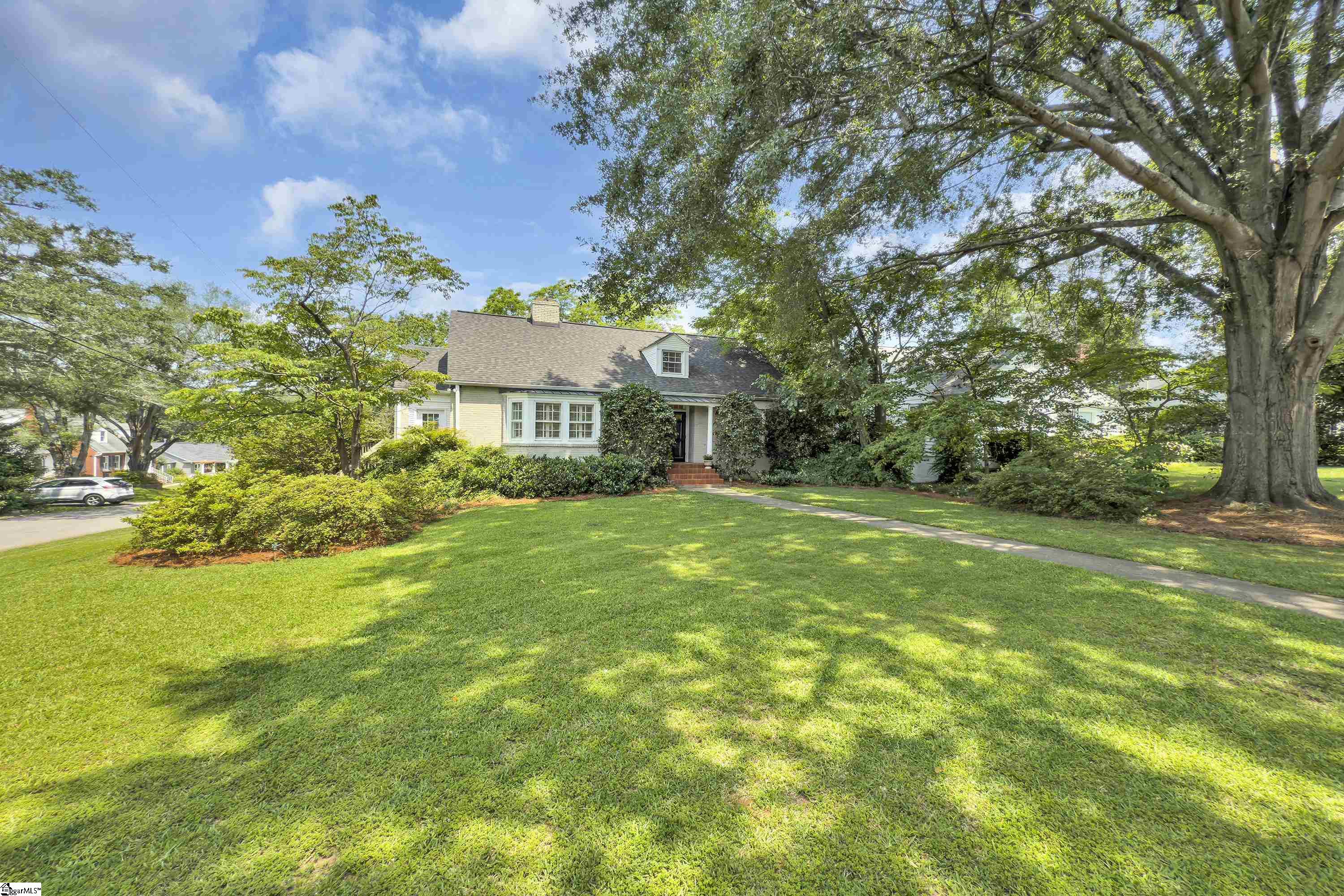 1 Longview Terrace Greenville, SC 29605