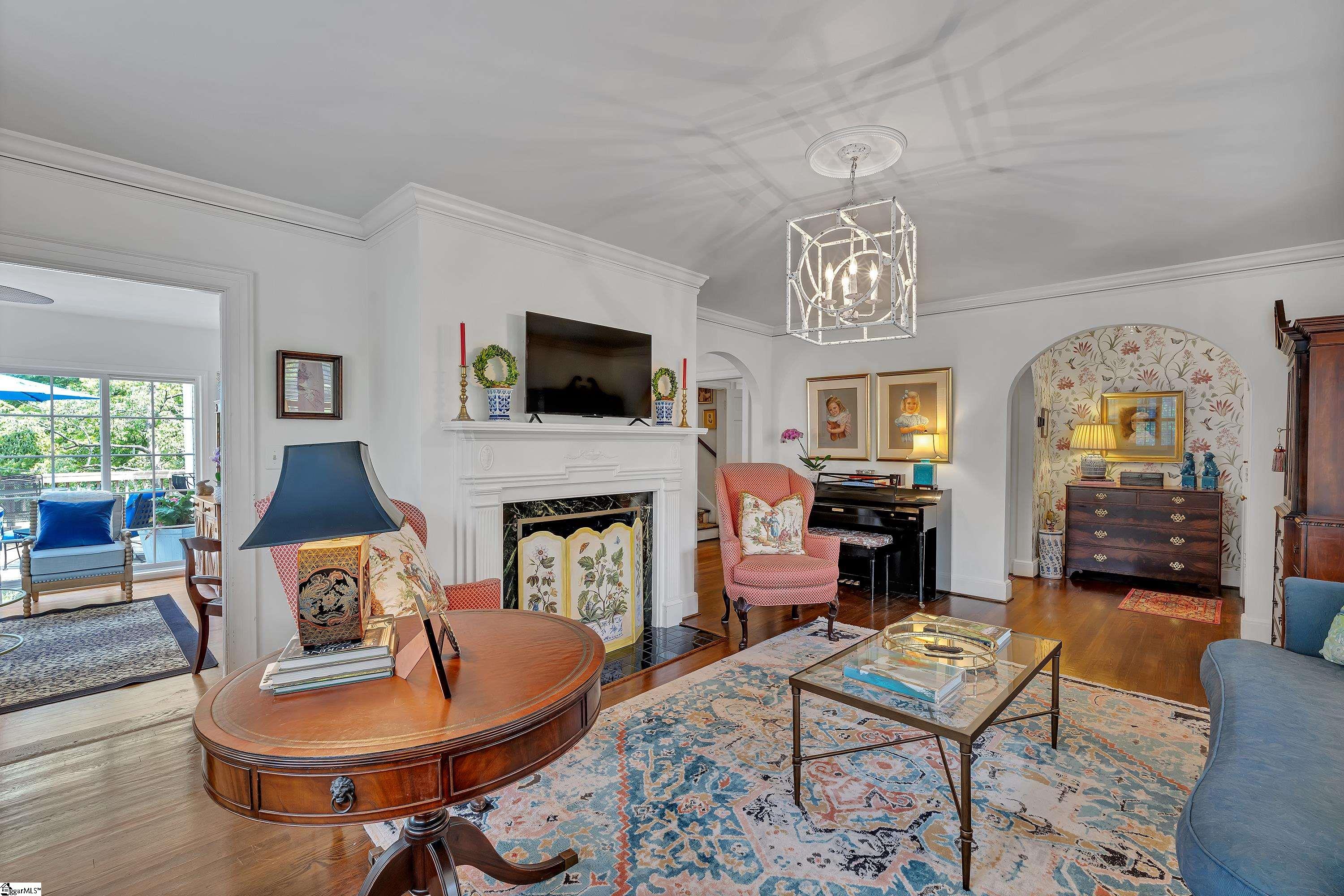 1 Longview Terrace Greenville, SC 29605